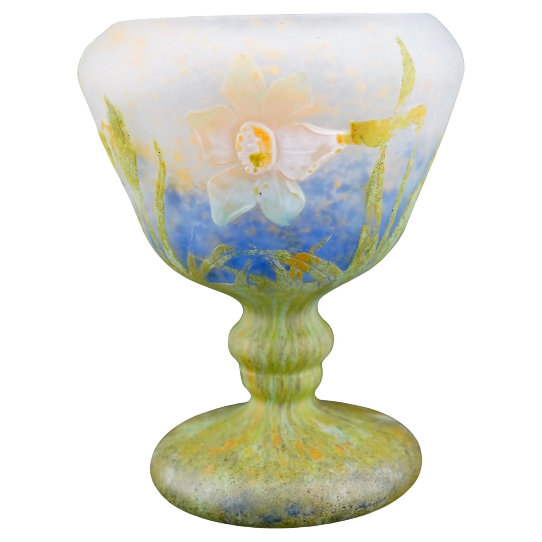 Daum Wheel Carved and Padded Daffodil Vase (Jonquille) circ 1895 For Sale
