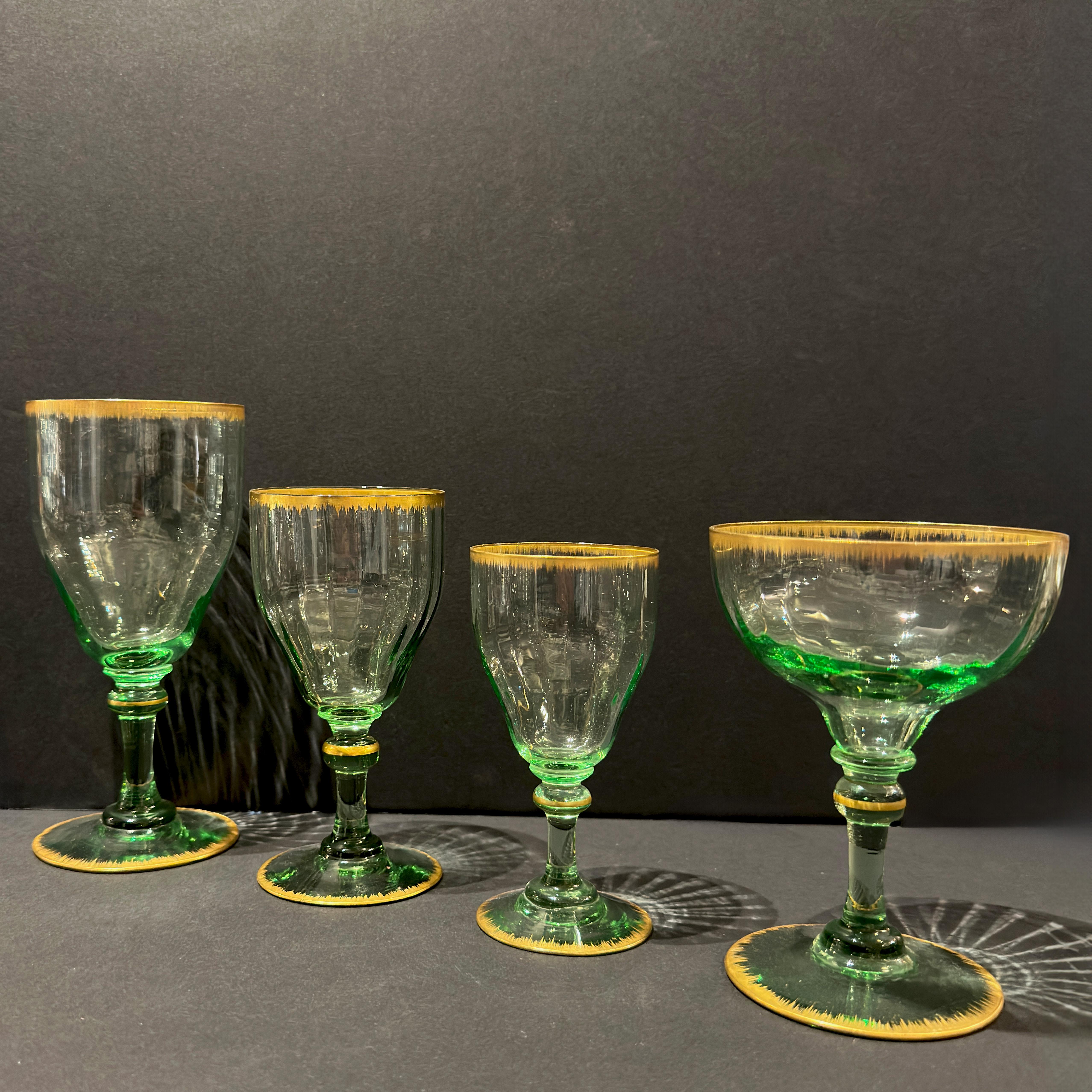 Copa de vino blanco Daum, época Art Nouveau, fabricación de Nancy, hacia 1900 en venta 6