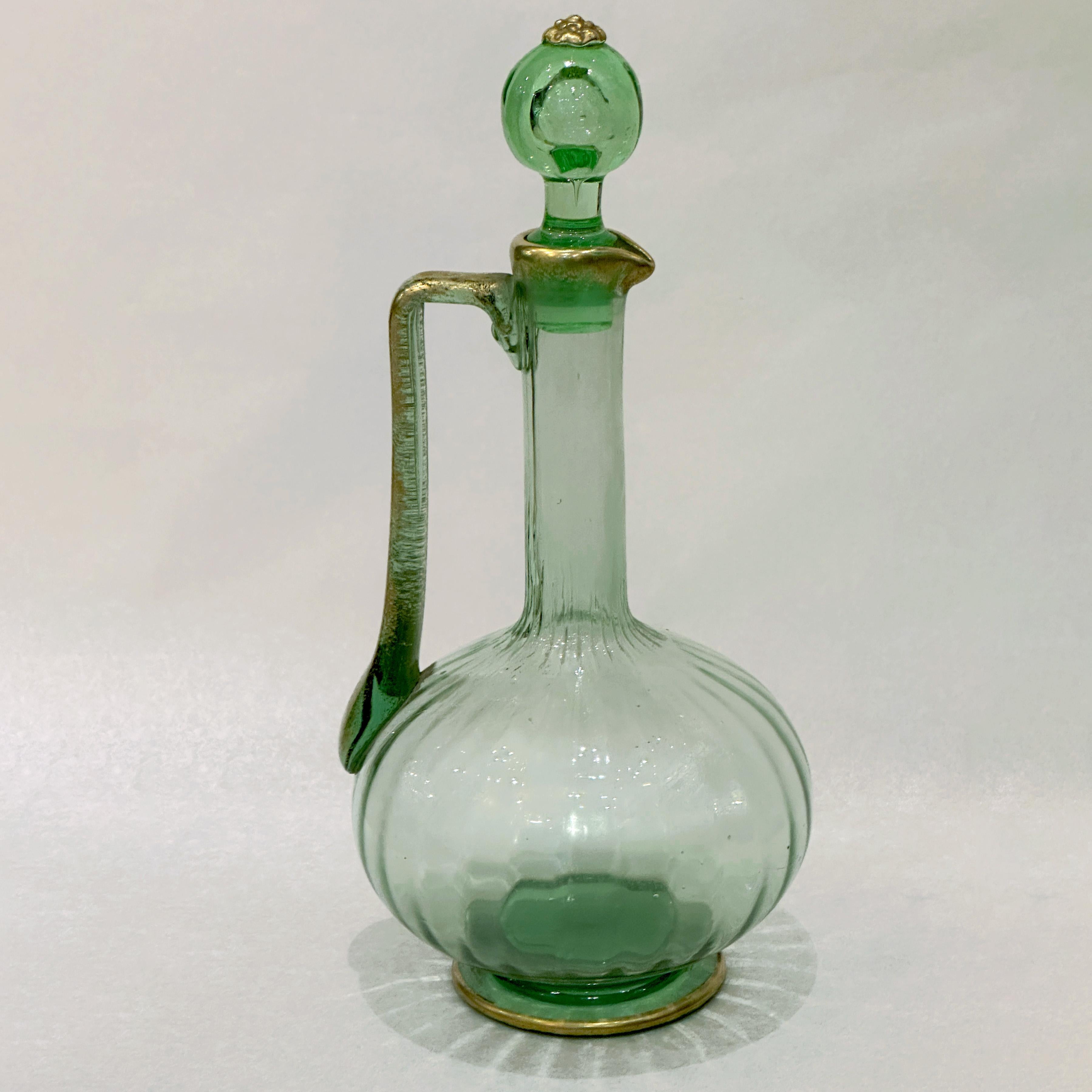 Francese Decanter per vino Daum, periodo Art Nouveau, manifattura di Nancy, circa 1900 in vendita