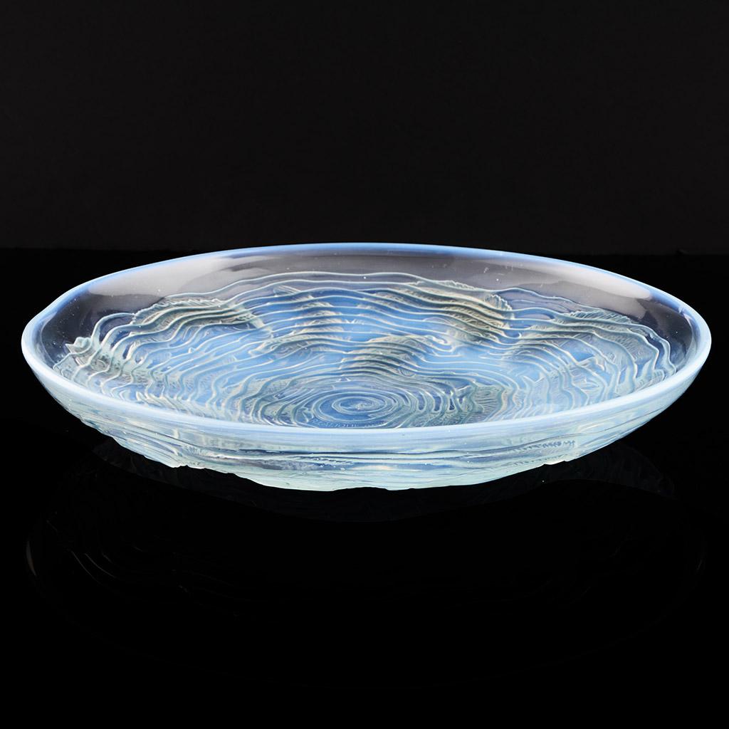 Art Deco Dauphins Coupe an Original Opalescent Glass Plate by Rene Lalique For Sale