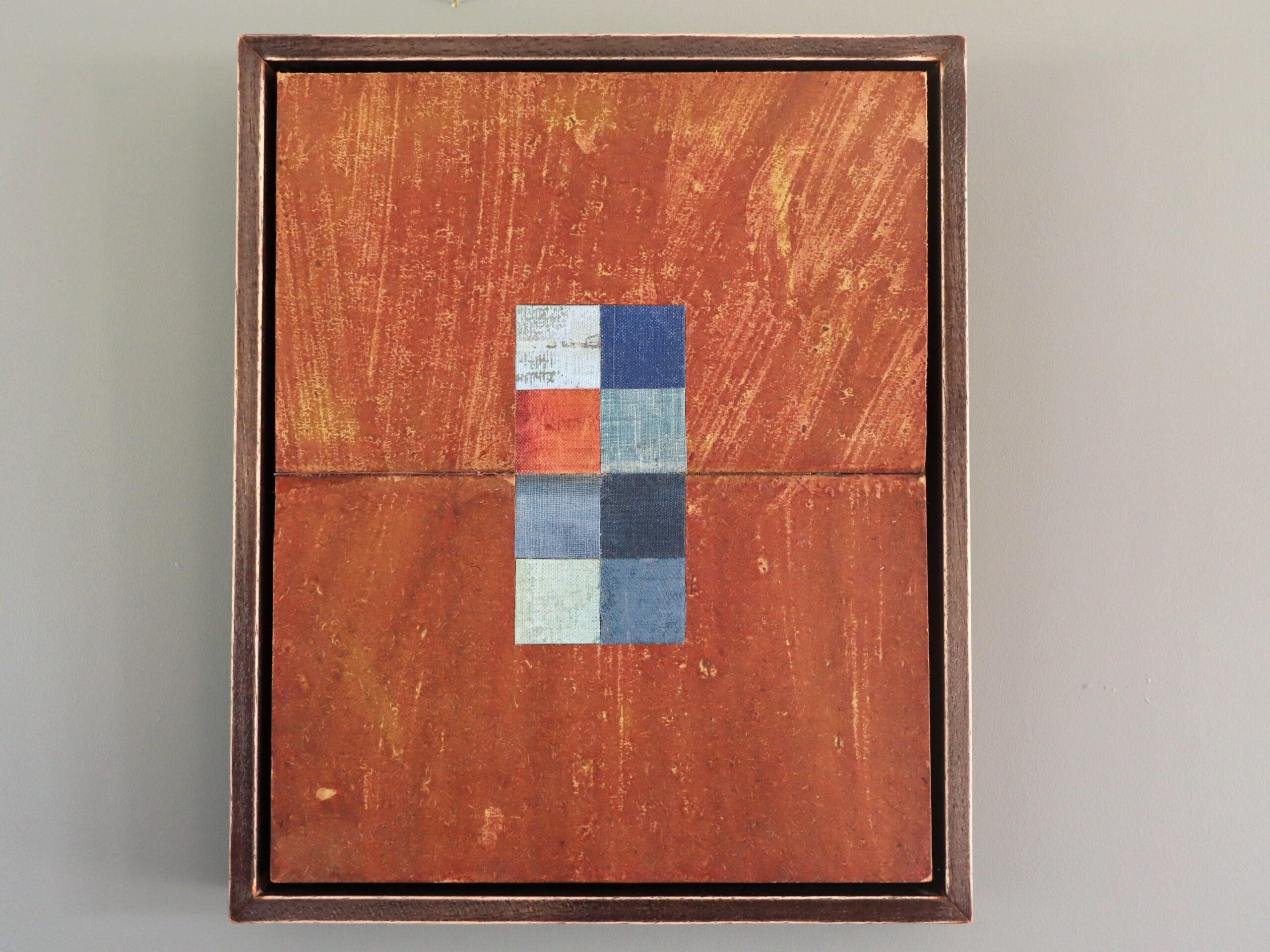 Zeitgenössisches modernes Mini-Gemälde in Mischtechnik - Geometrische Collage in Burnt Umber – Painting von Dave Boyd