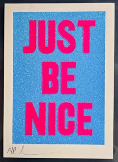 Sei einfach nett - Rosa auf Blau (Typografie, Grafikdesign, Pop-Art)