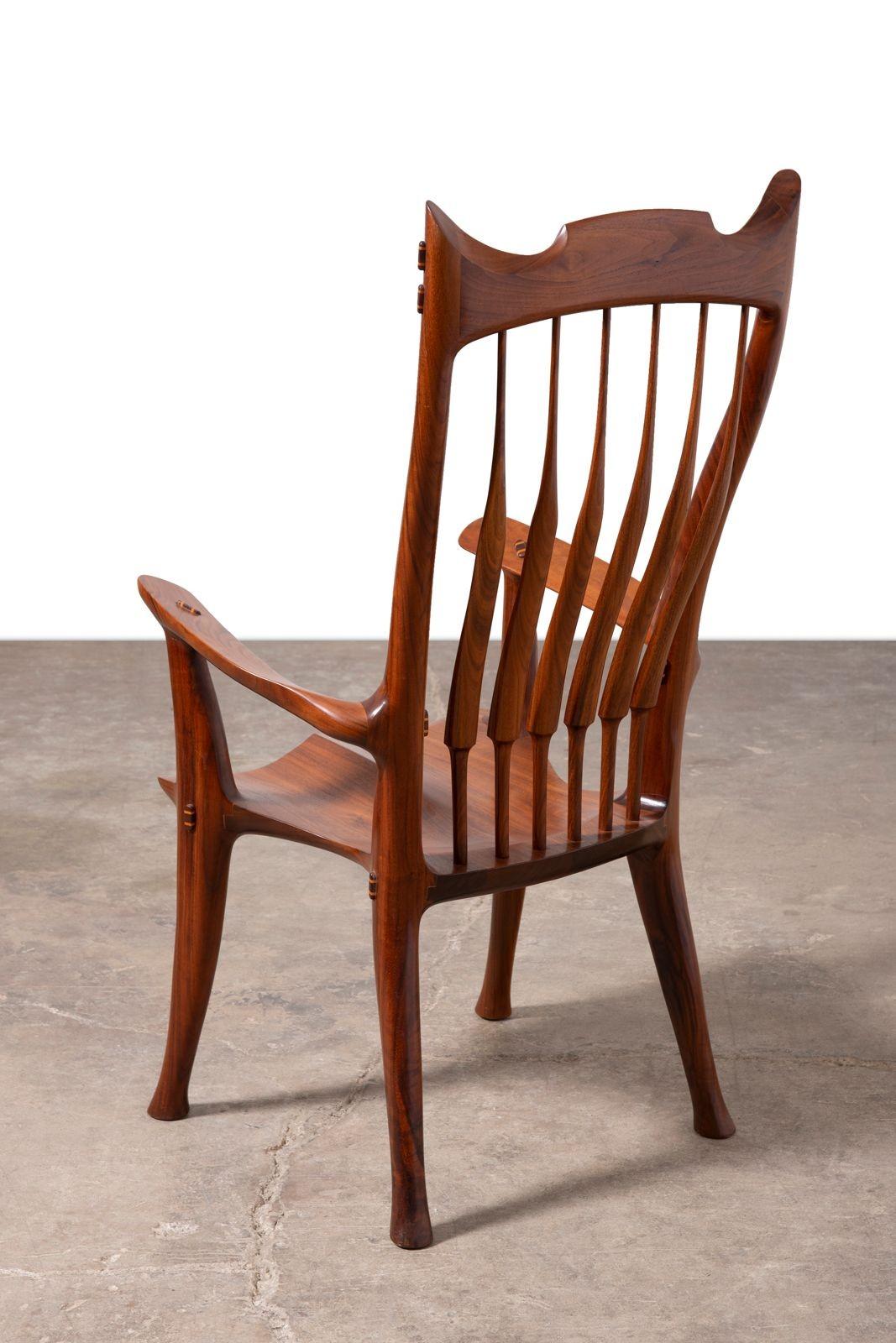 Dave Hentzel Studio-Crafted Claro Walnut Armchair with Sculptural Spindle Back en vente 8