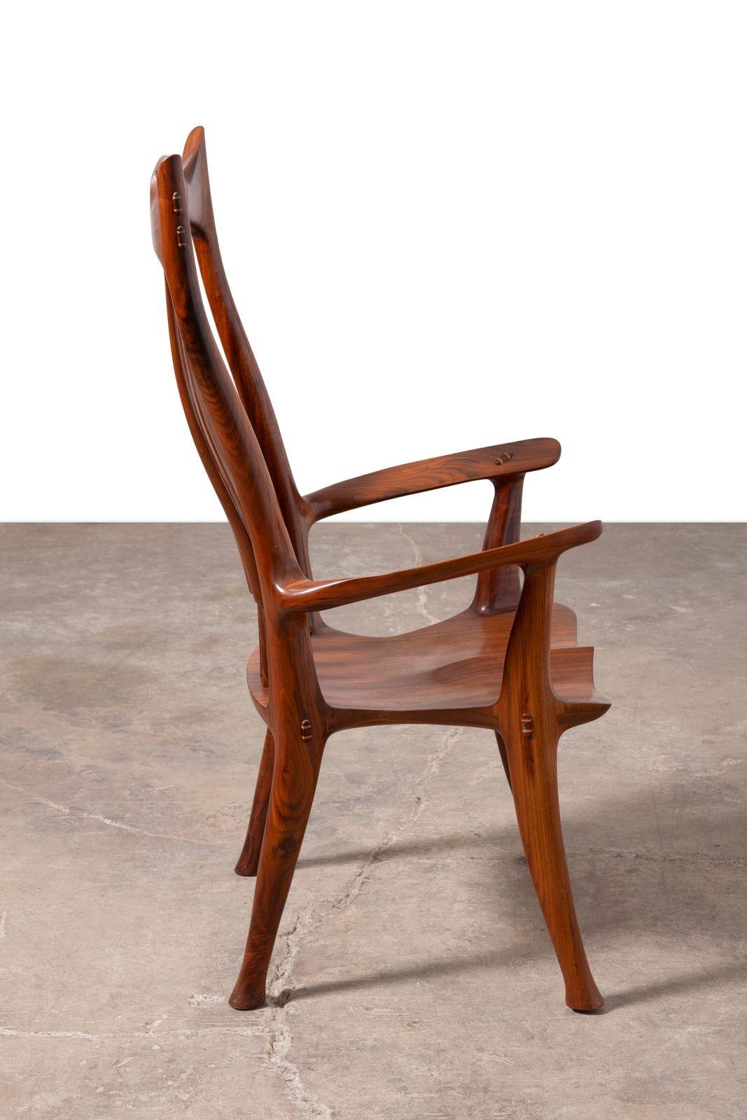 Dave Hentzel Studio-Crafted Claro Walnut Armchair with Sculptural Spindle Back en vente 11