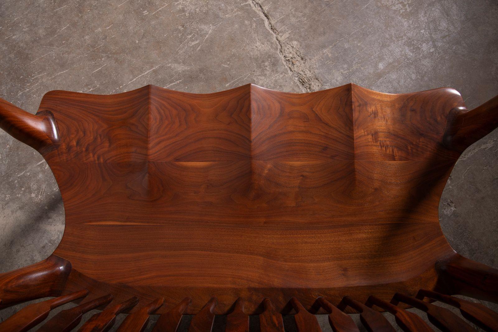 Dave Hentzel Studio-Crafted Claro Walnut Two-Seater Bench with Sculptural Back en venta 2