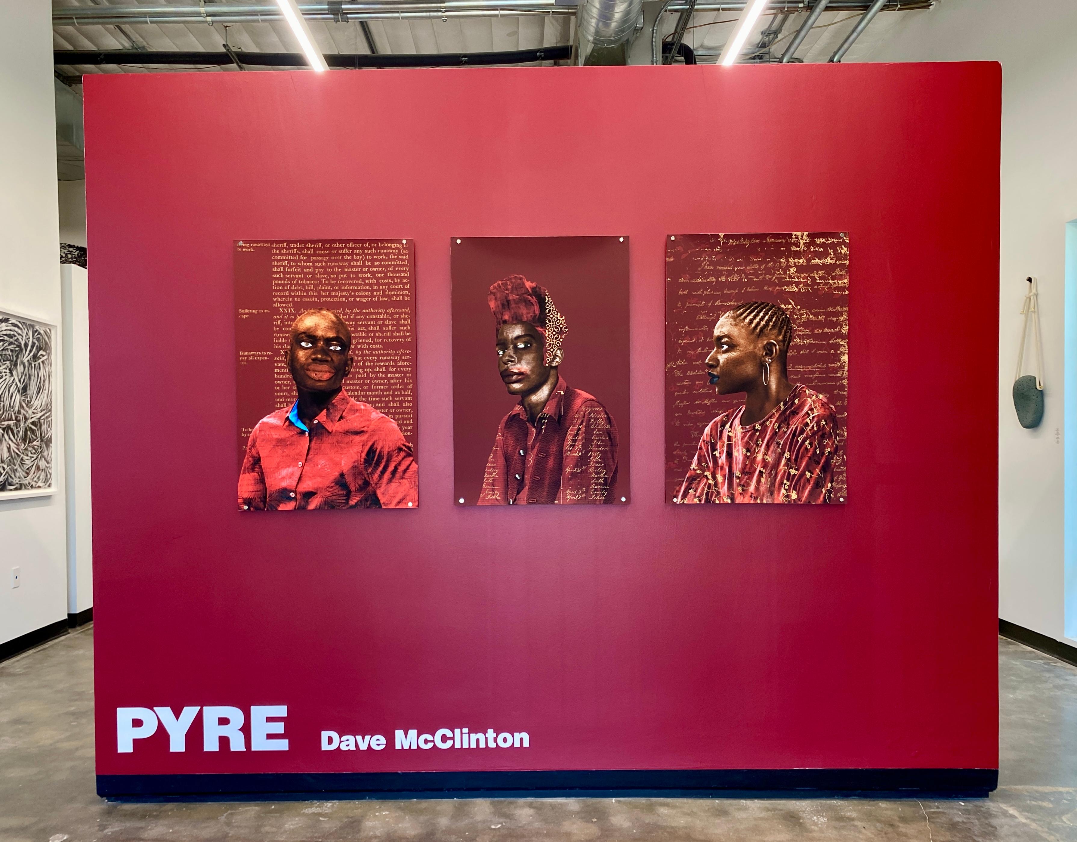 Un collage numérique sur papier de Dave McClinton. Mood Arbitrary a été présenté lors de l'exposition solo PYRE, organisée par McClinton en 2022 à Ivester Contemporary, à Austin (Texas). Cette œuvre est disponible en trois tailles : 

16