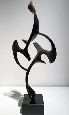 Akrobat - Geometrische, anmutige abstrakte Bronzeskulptur auf Marmorsockel