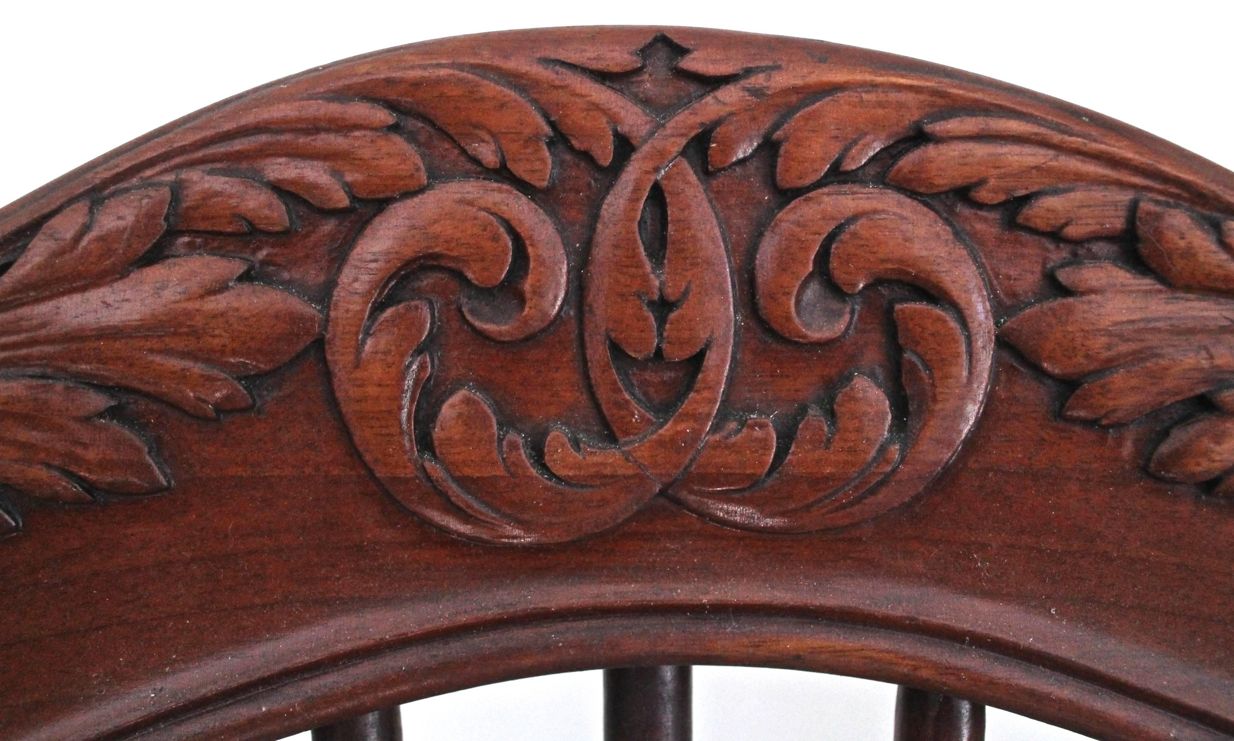 Francis Bacon Davenport Sillón renacentista americano de caoba tallada Tallado en venta