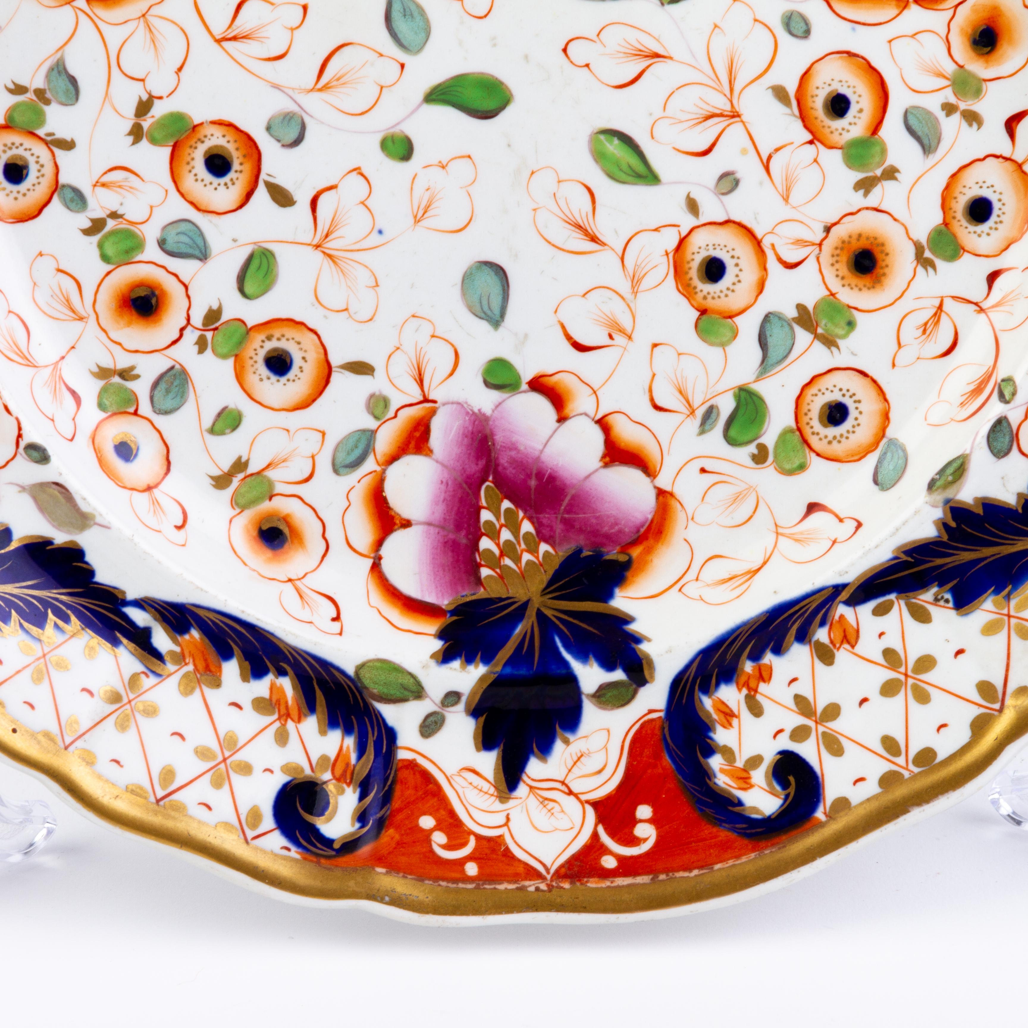 Davenport English Imari Porcelain Plate Late 18th Century  In Good Condition For Sale In Nottingham, GB