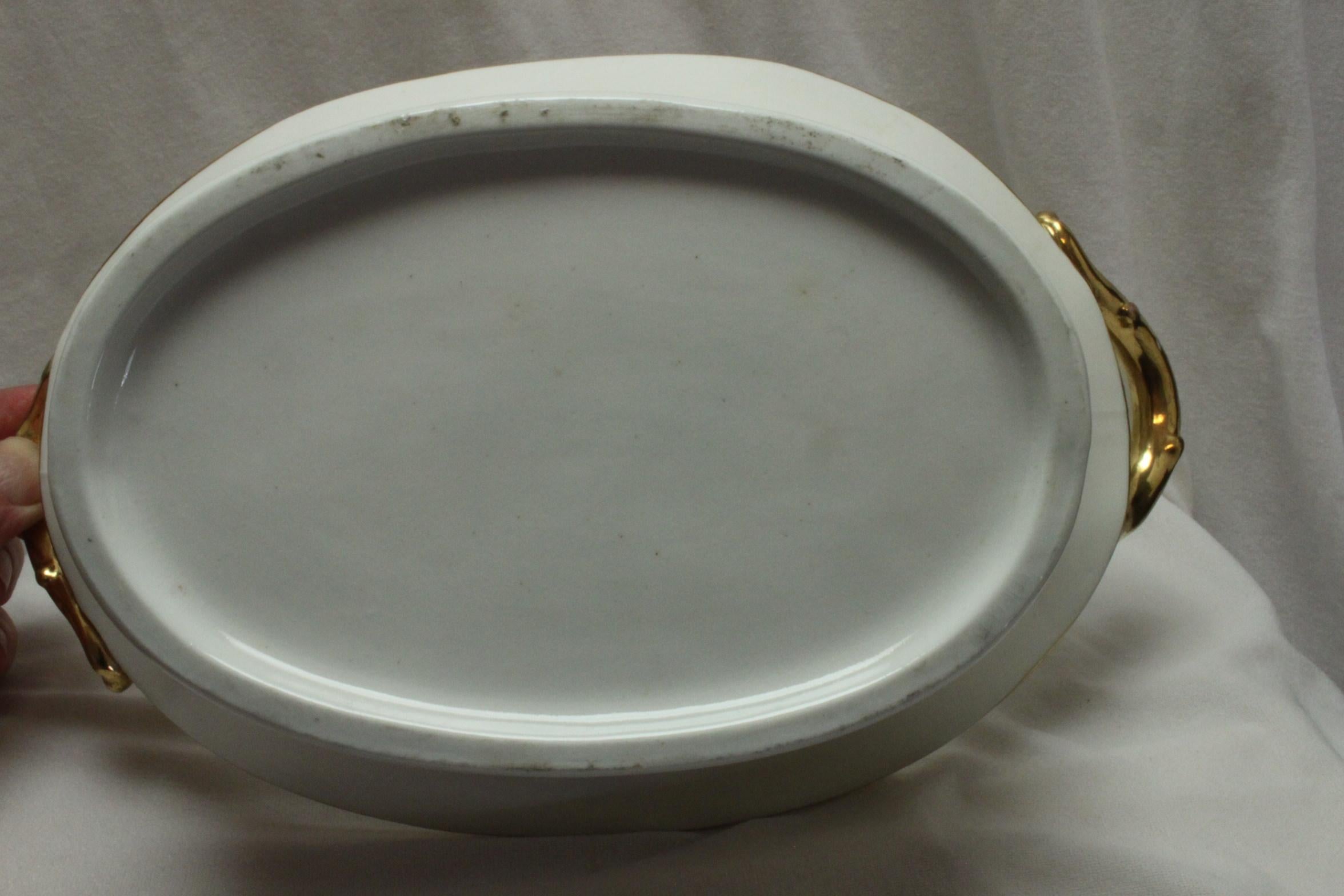Porcelain Davenport hand painted bone china dessert basket and stand For Sale
