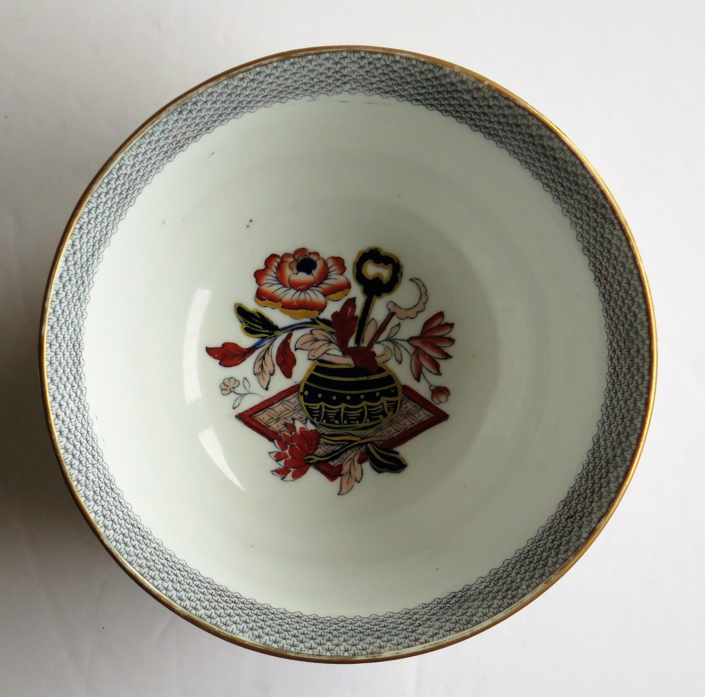 Davenport Porcelain Bowl in Pattern 2829 Fully Marked to Base, English, 1860 7