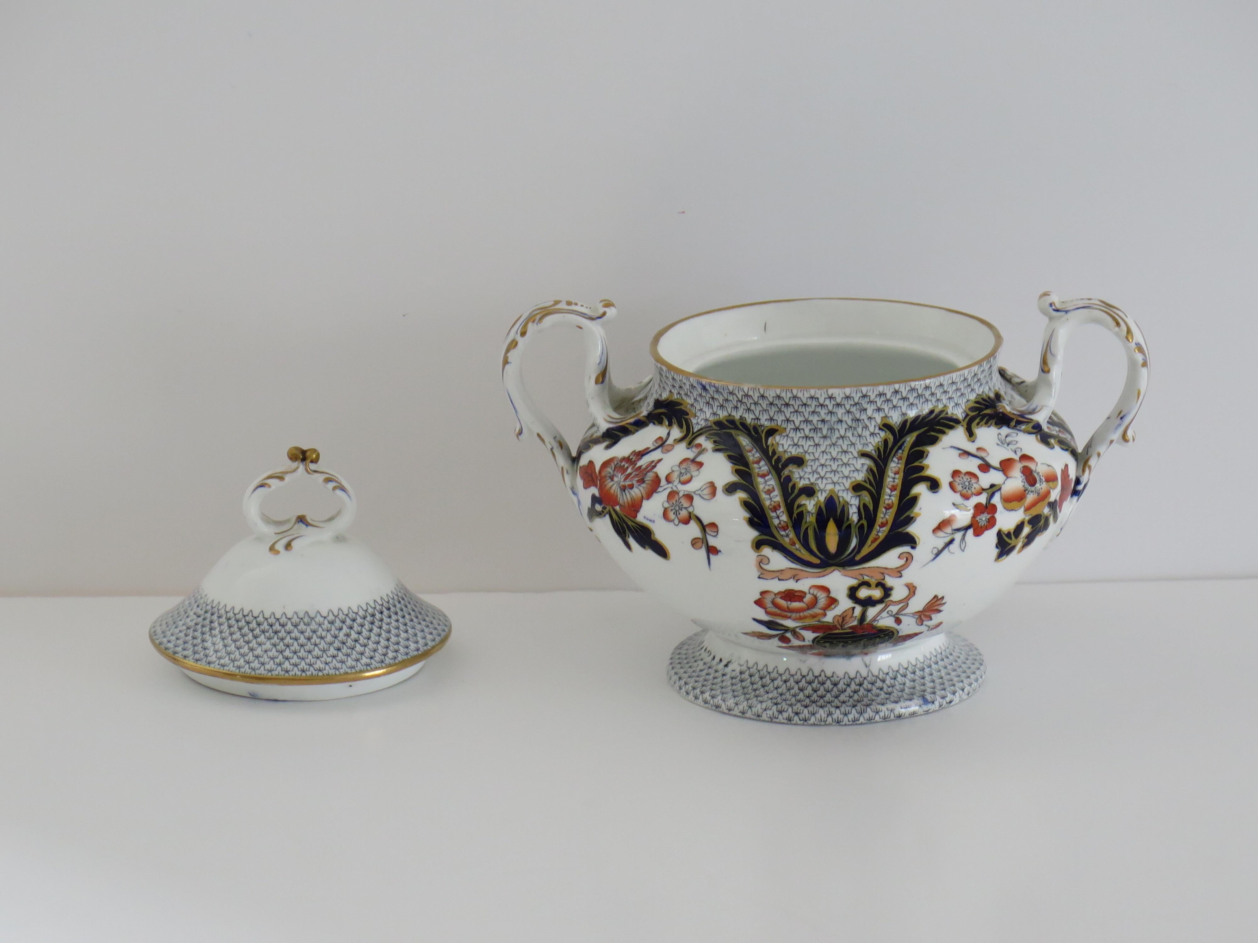 Cuenco con tapa de porcelana Davenport, patrón 2829 Chinoiserie, inglés 1860 en venta 3