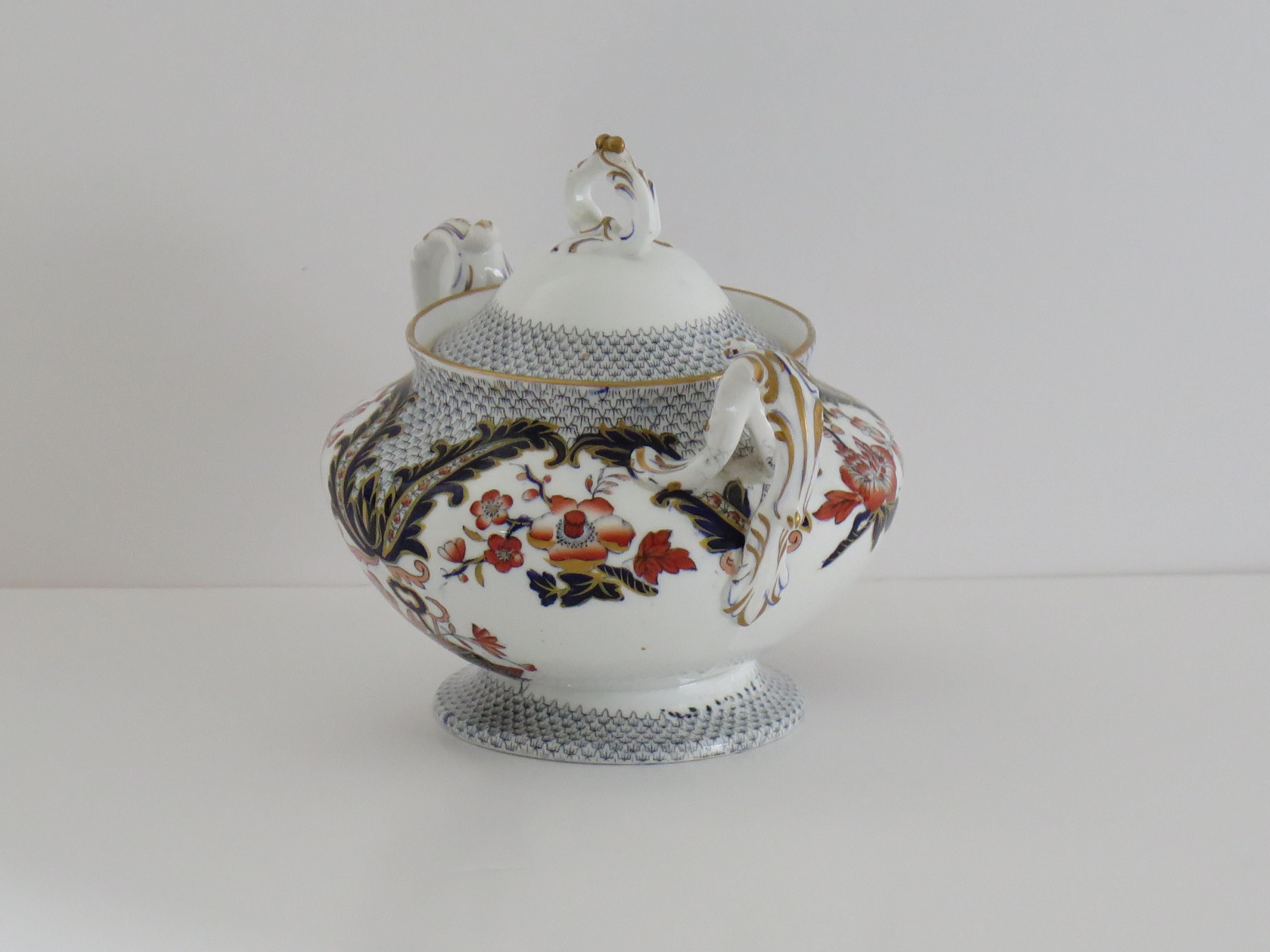 Cuenco con tapa de porcelana Davenport, patrón 2829 Chinoiserie, inglés 1860 Porcelana en venta