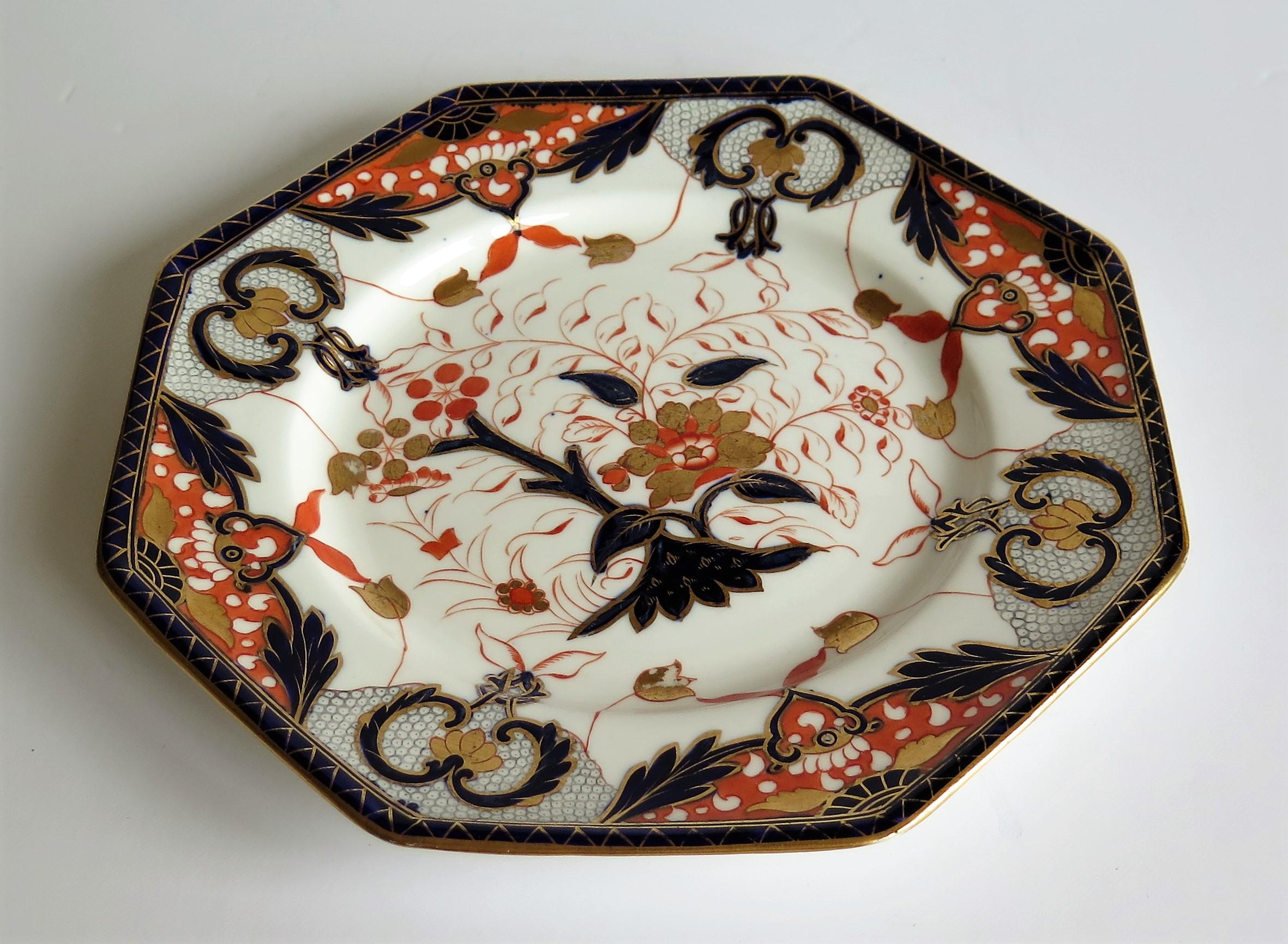 Davenport Porcelain Plate Hand Painted and Gilded Pattern, England Circa 1875 3