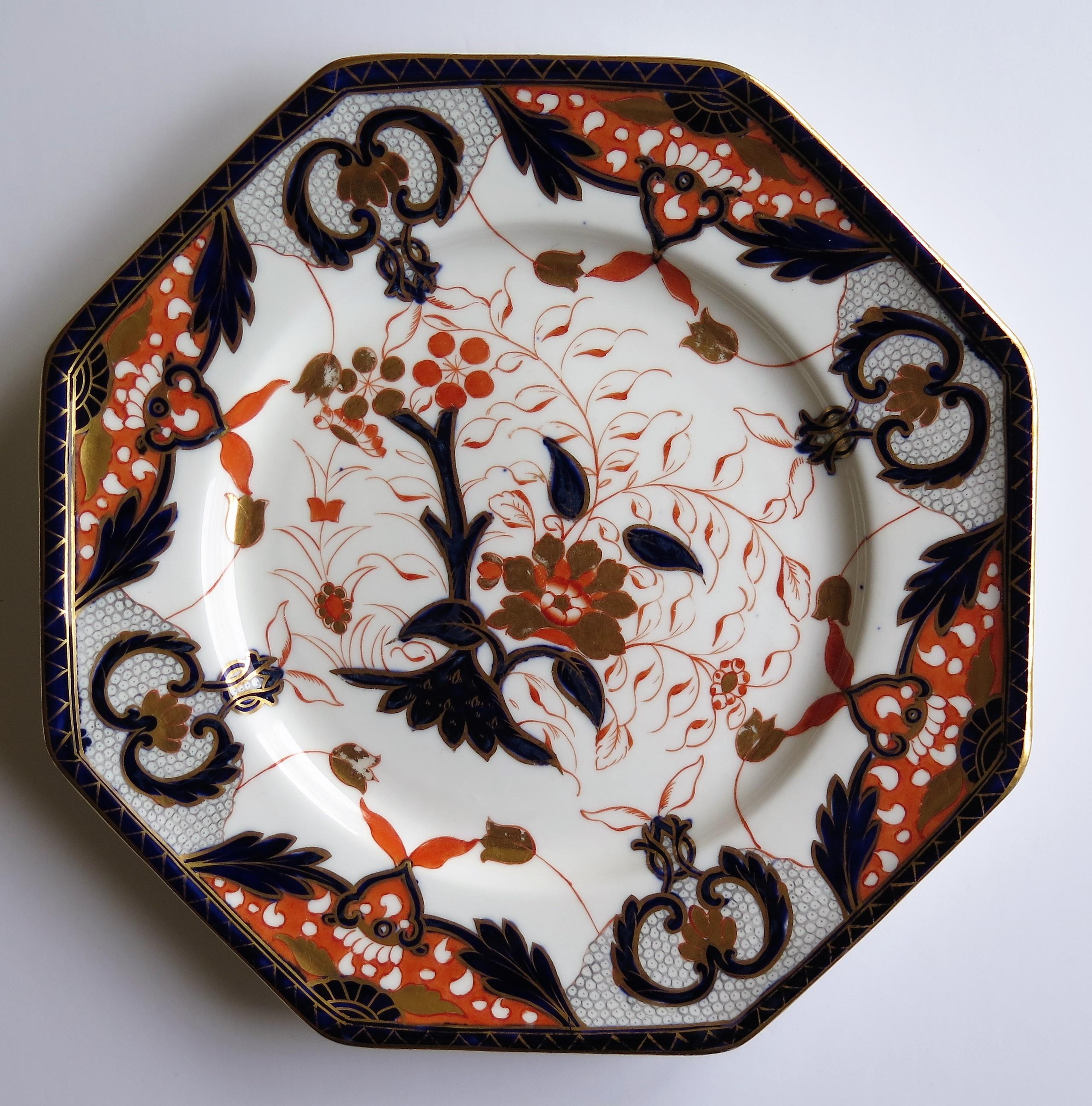 Hand-Painted Davenport Porcelain Plate Hand Painted and Gilded Pattern, England Circa 1875
