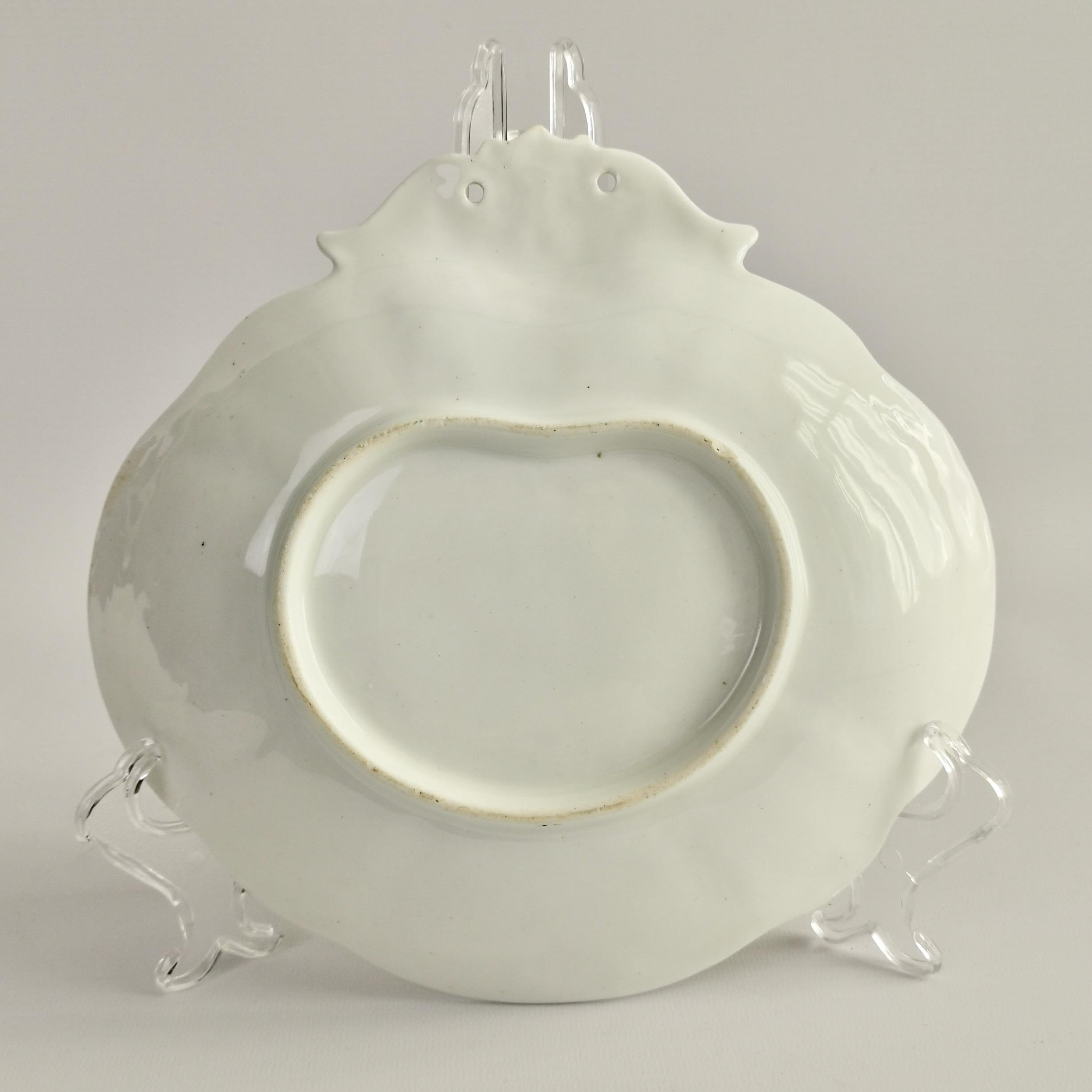 Davenport Porcelain Serving Dish, Salmon, Gilt and Flowers, circa 1830 5