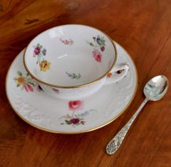 Davenport Porcelain Teacup, White with Hand Painted Flowers, circa 1820