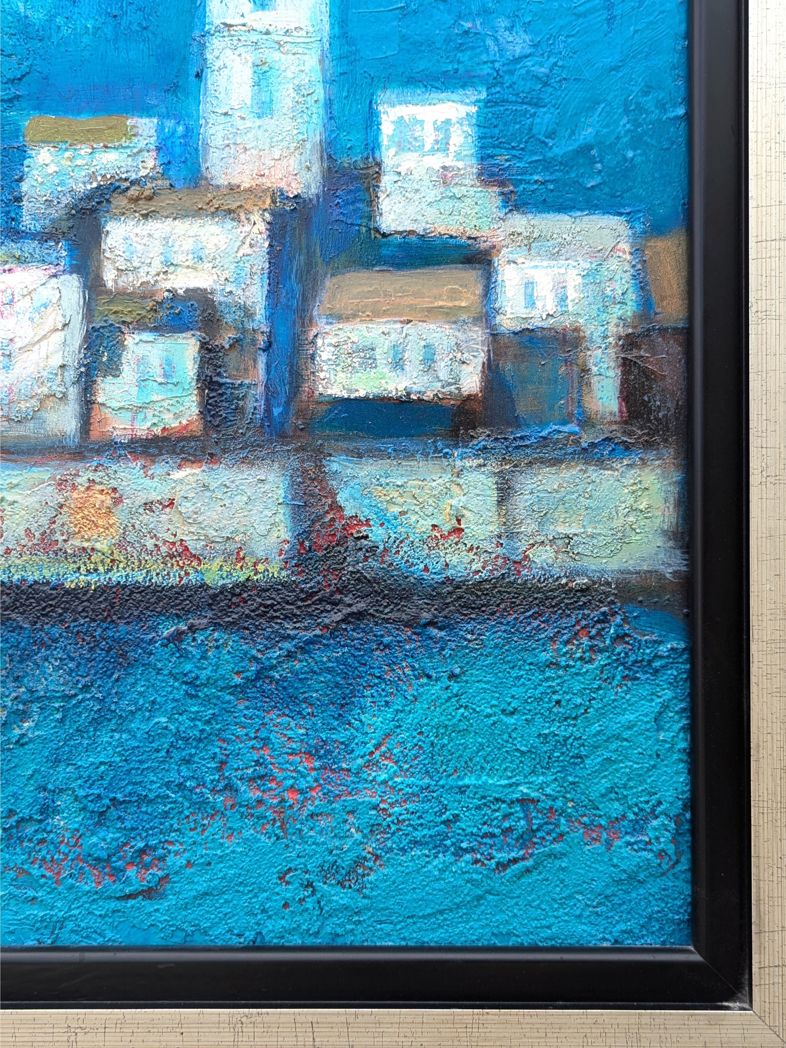 Paesaggio moderno di ispirazione cubista dipinto dall'iconico artista di Houston David Adickes. L'opera presenta un gruppo di barche che navigano verso una città costiera bianca in un cielo blu intenso. Firmato nell'angolo anteriore superiore
