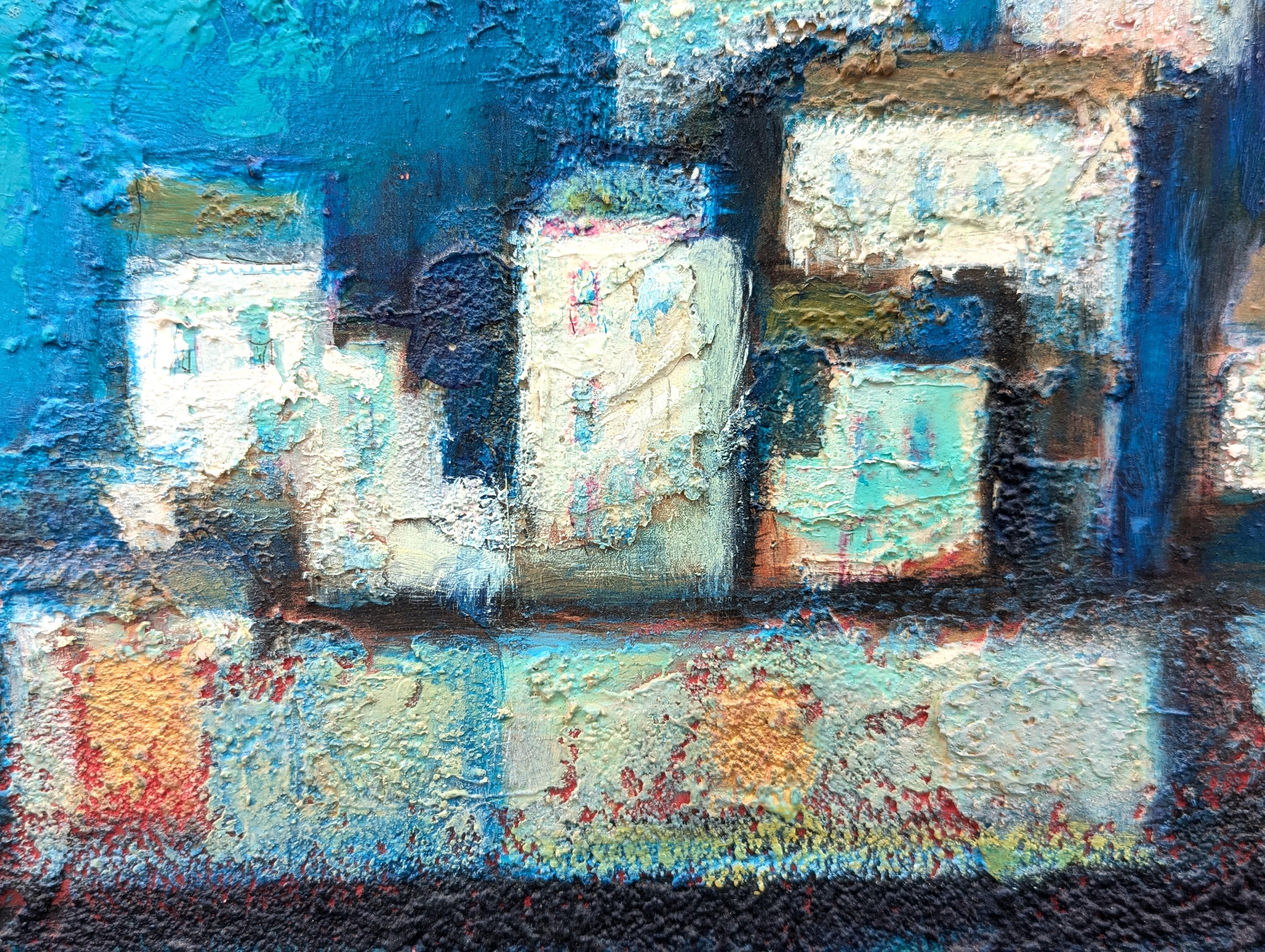 Pittura astratta di ispirazione cubista moderna di un paesaggio urbano costiero in blu in vendita 4