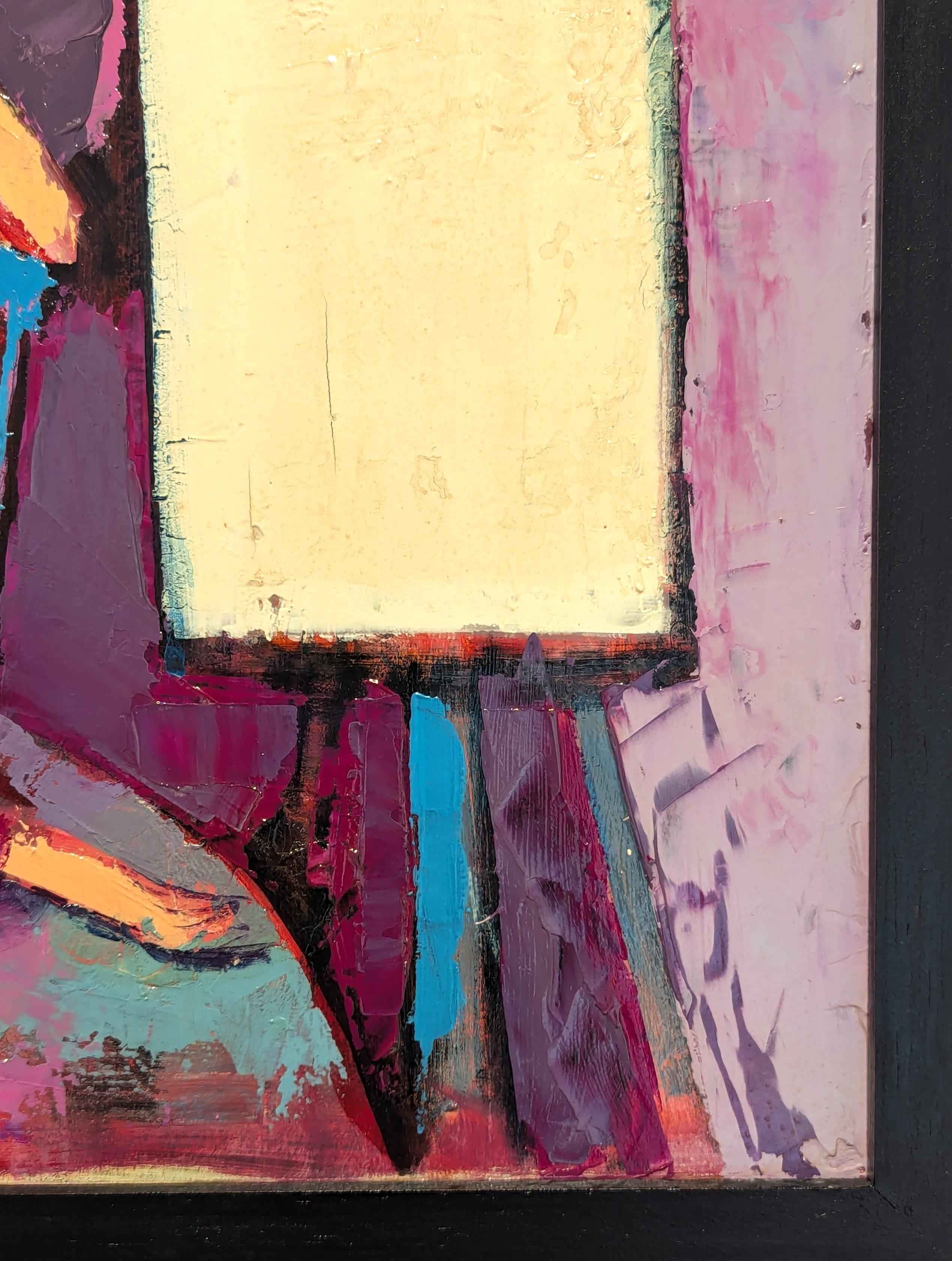 Retrato moderno de inspiración cubista del emblemático artista David Adickes, afincado en Houston. La obra muestra una figura femenina sentada, vestida de púrpura, junto a un lienzo en blanco sobre un caballete. Conserva la etiqueta original del