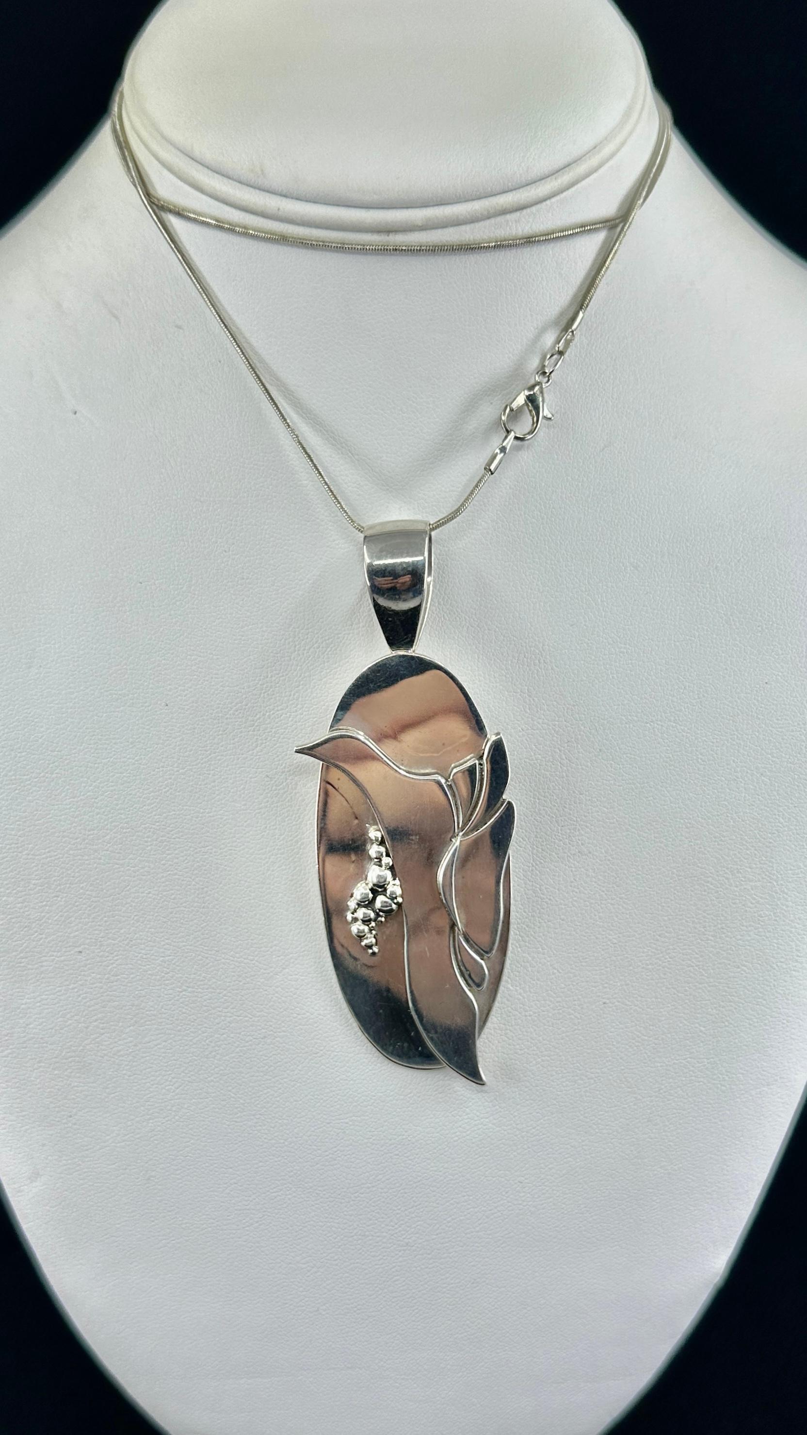 Nativo americano David and Phil Zachary Collana di uccelli Navajo in argento sterling Nativi americani in vendita