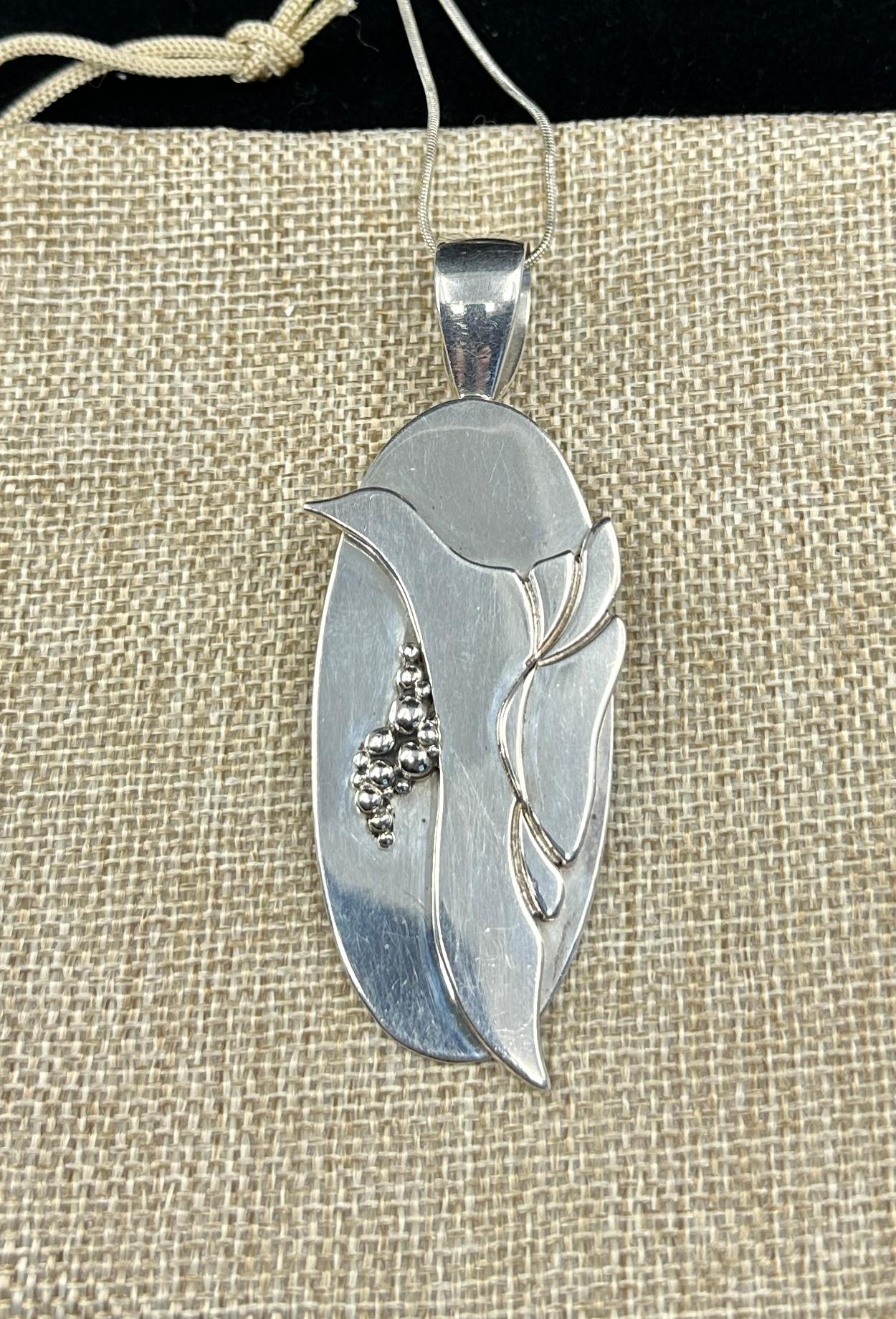 David and Phil Zachary Collana di uccelli Navajo in argento sterling Nativi americani in vendita 3