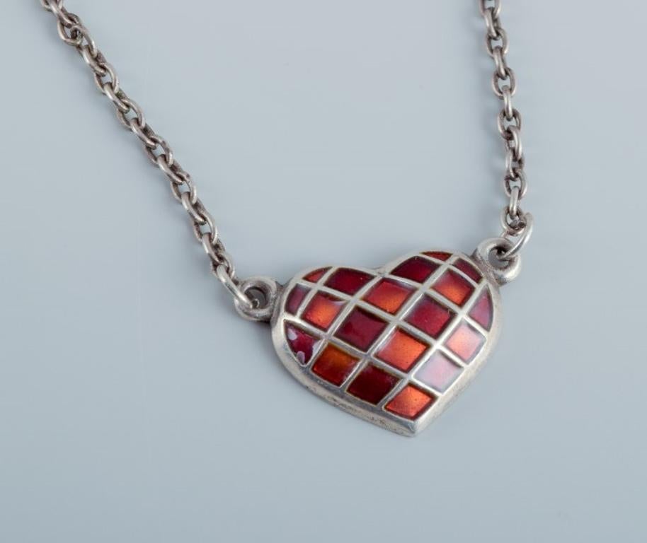Women's David Andersen. Necklace in sterling silver, pendant in the form of a heart.
