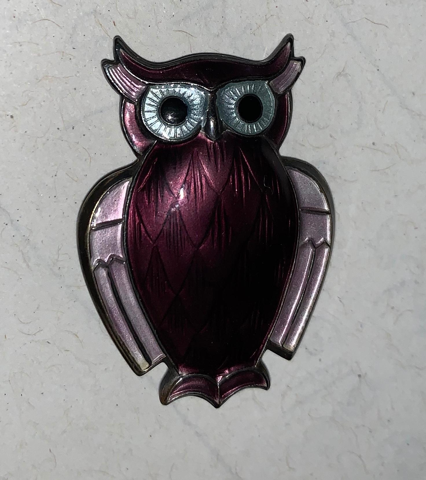Mid-Century Modern David Andersen Broche norvégienne en argent émaillé pourpre