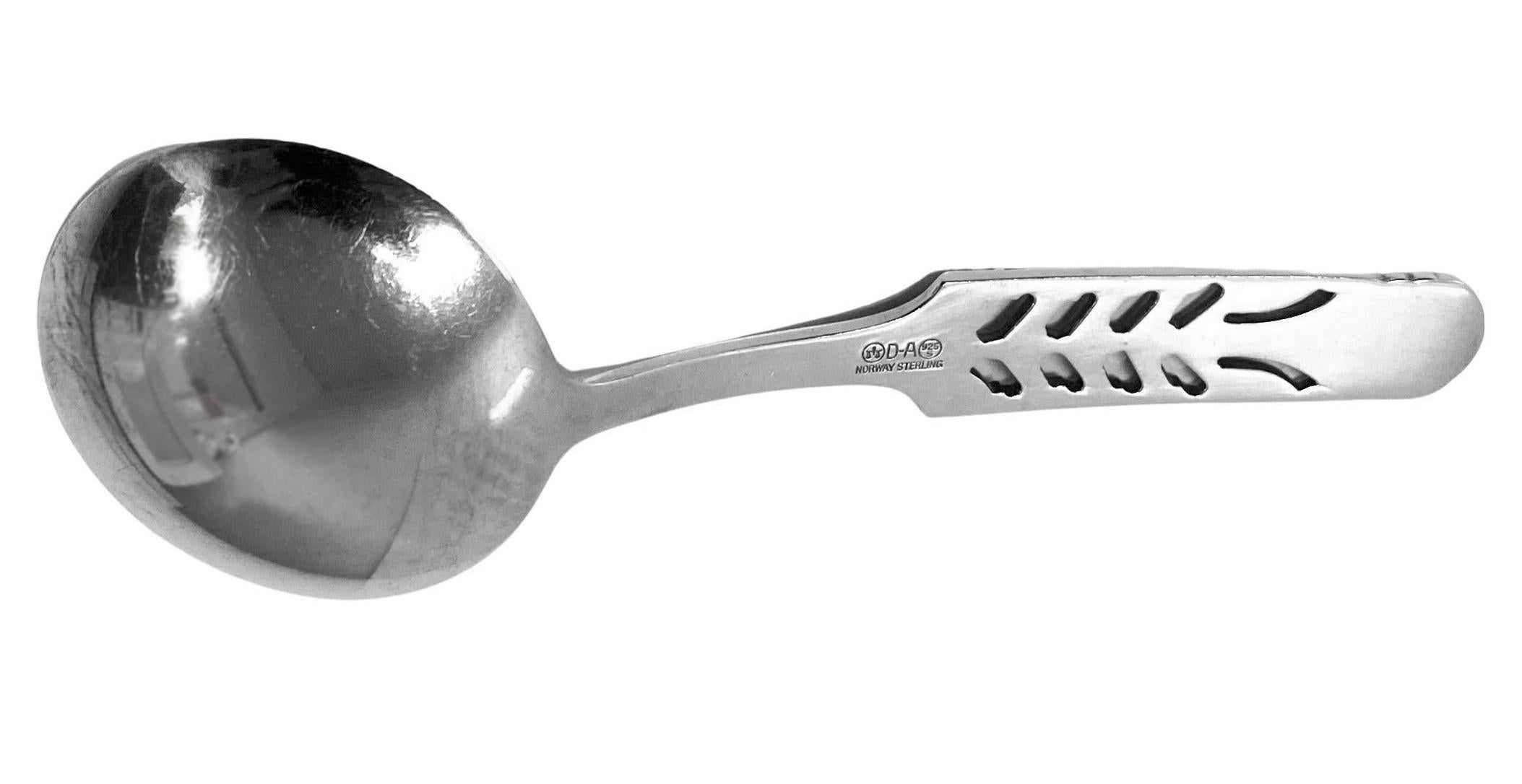 David Andersen Sterling Silver Preserve Condiment Caddy spoon In Good Condition In Toronto, Ontario