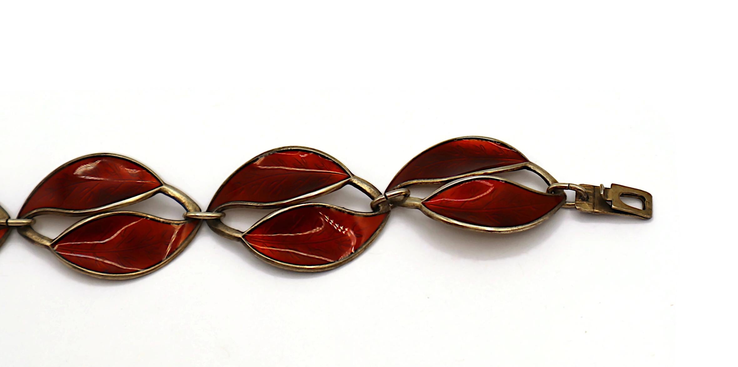 DAVID ANDERSEN Vintage Sterling Silver and Red Enamel Double Leaf Link Necklace For Sale 5