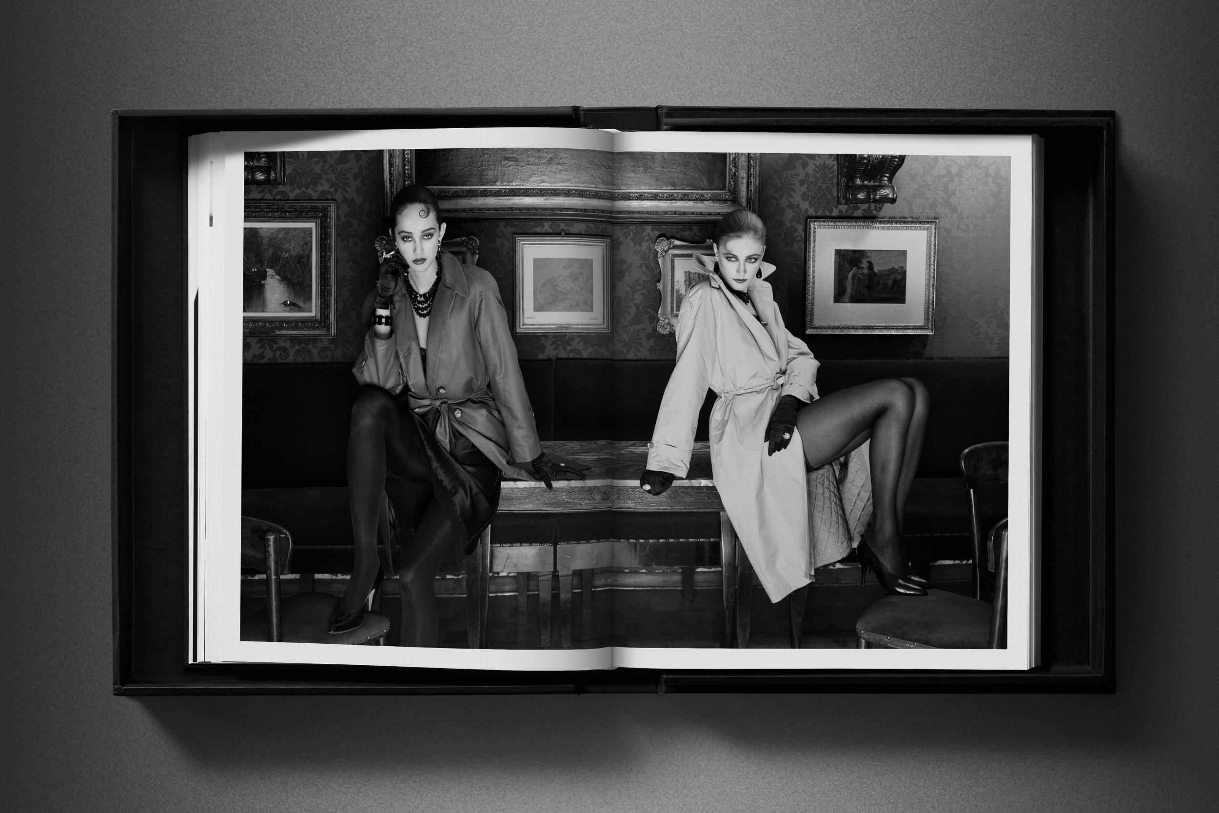 Bailey. 80s. 1-100, Yves Saint Laurent 1981. Libro e impresión firmados y limitados en venta 6