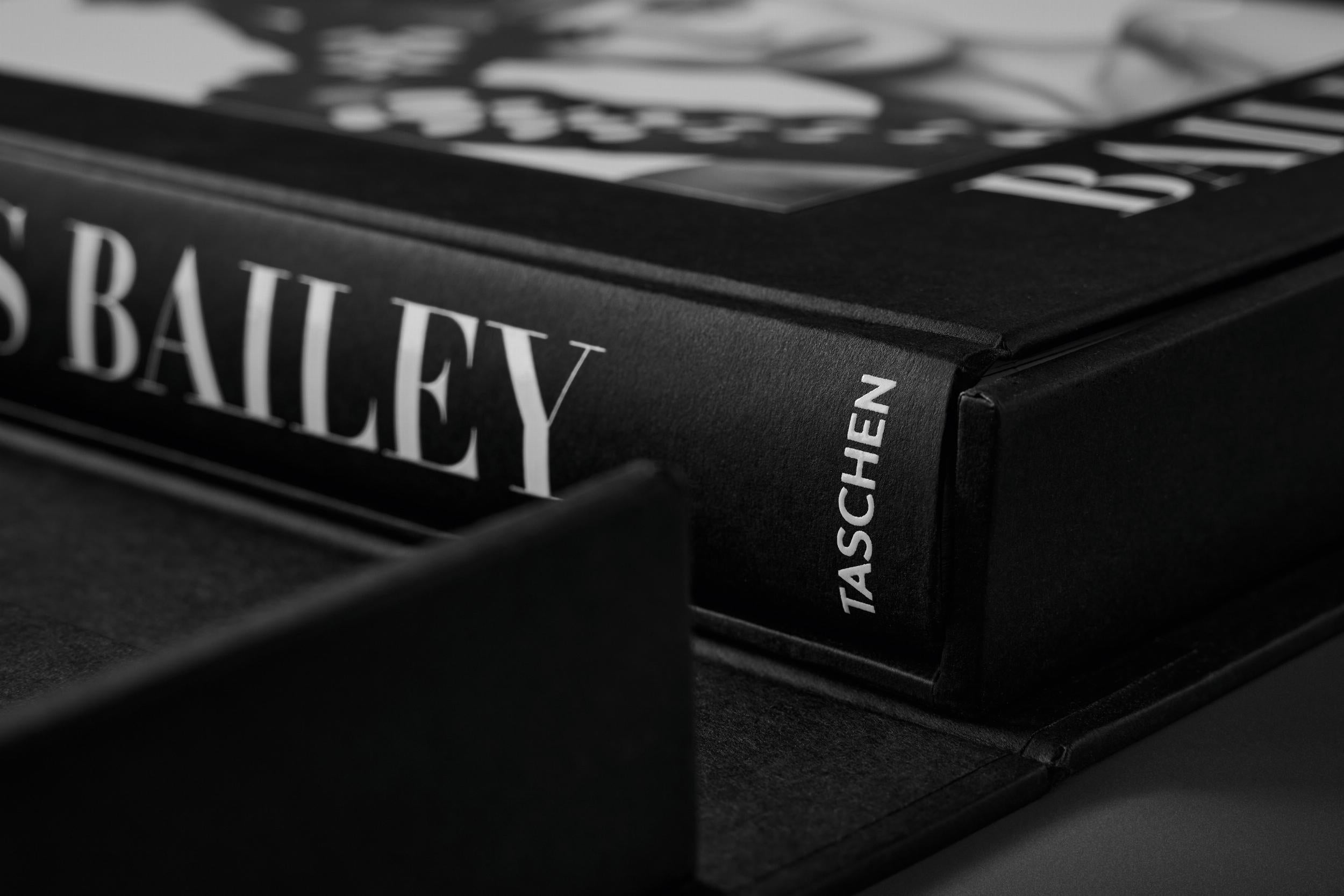 Bailey. 80s. 1-100, Yves Saint Laurent 1981. Libro e impresión firmados y limitados en venta 1