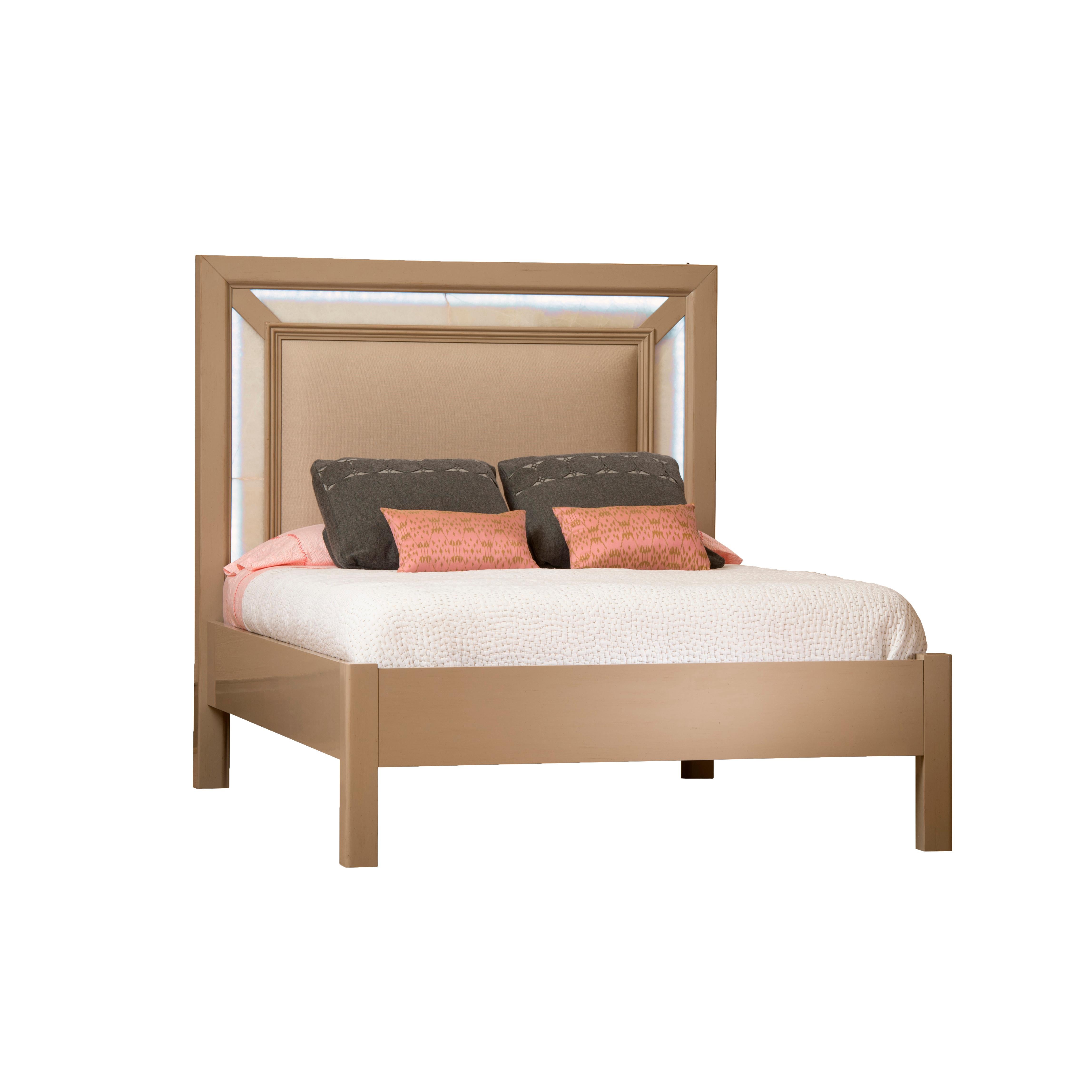 Give your bedroom more glow with our innovative LED-lit bed. The David bed has an interchangeable frame and headboard, and cleverly placed LED lights behind the onyx frame provide a subtle, ambient glow with one touch of a button. The lights can