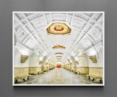 Stazione Belorusskaya di Mosca, stampa a pigmenti d'archivio, 44 x 55 pollici, incorniciata