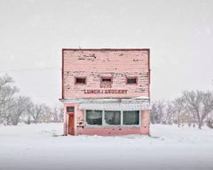 David Burdeny - Guys Lunch and Grocery, Saskatchewan, CA, 2020, imprimé d'après