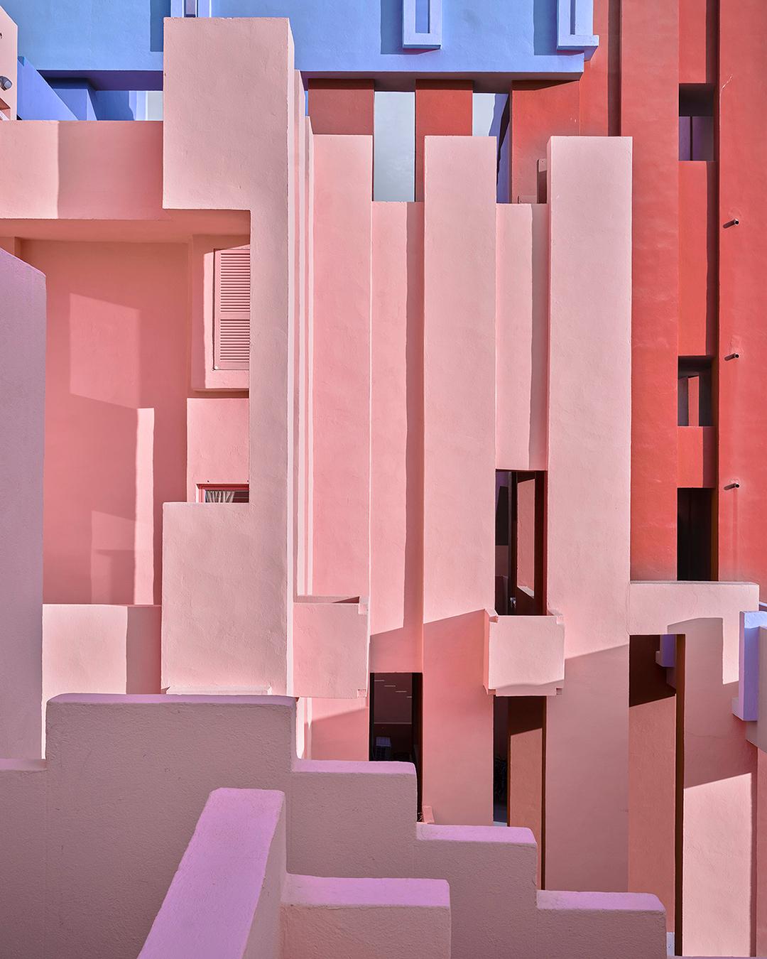 David Burdeny - La Muralla Roja III, Calpe, Espagne, photographie 2023