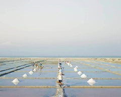 David Burdeny - Fermes au sel, Nha Trang, Vietnam, Photographie 2014, Imprimée d'après