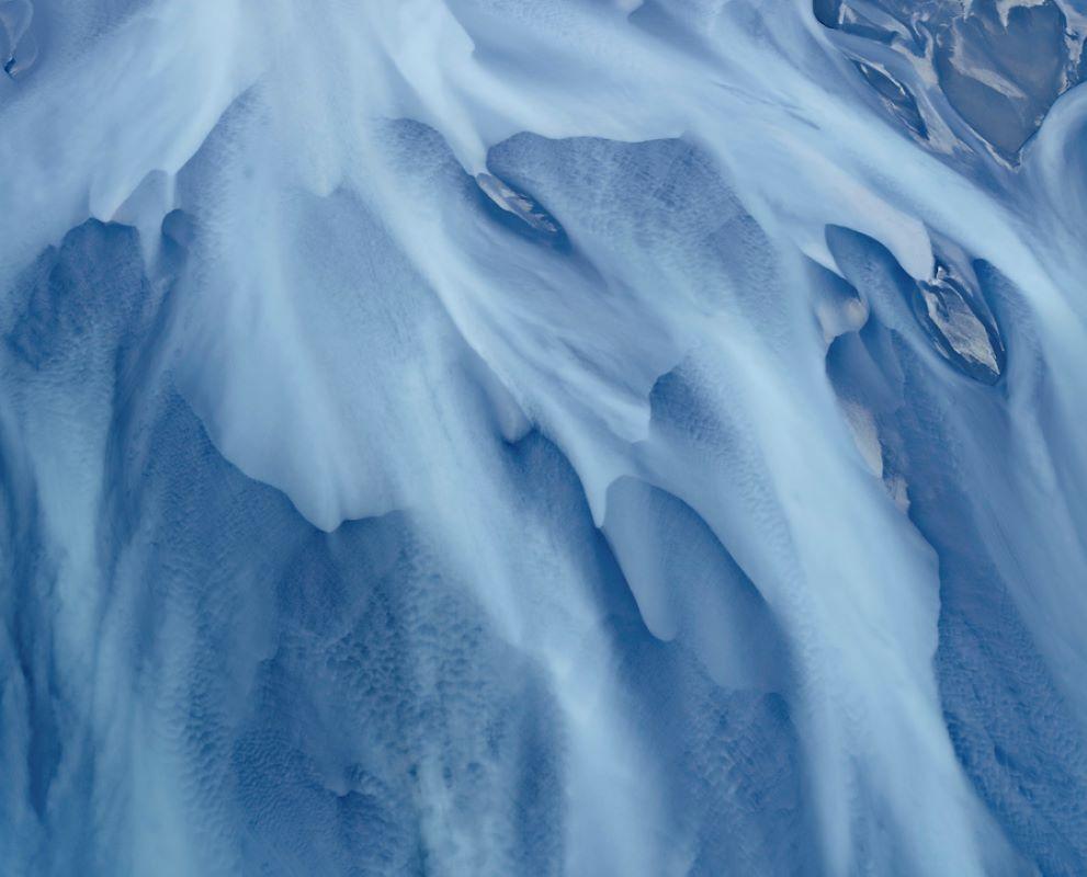 David Burdeny (b. 1968. Winnipeg, Canada) graduated with a Masters in Architecture and Interior Design and spent the early part of his career practicing in his field before establishing himself as a photographer. Burdeny translates his intimate