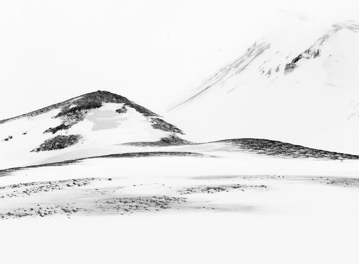 Fjallabak Study 02, Iceland – Photograph von David Burdeny