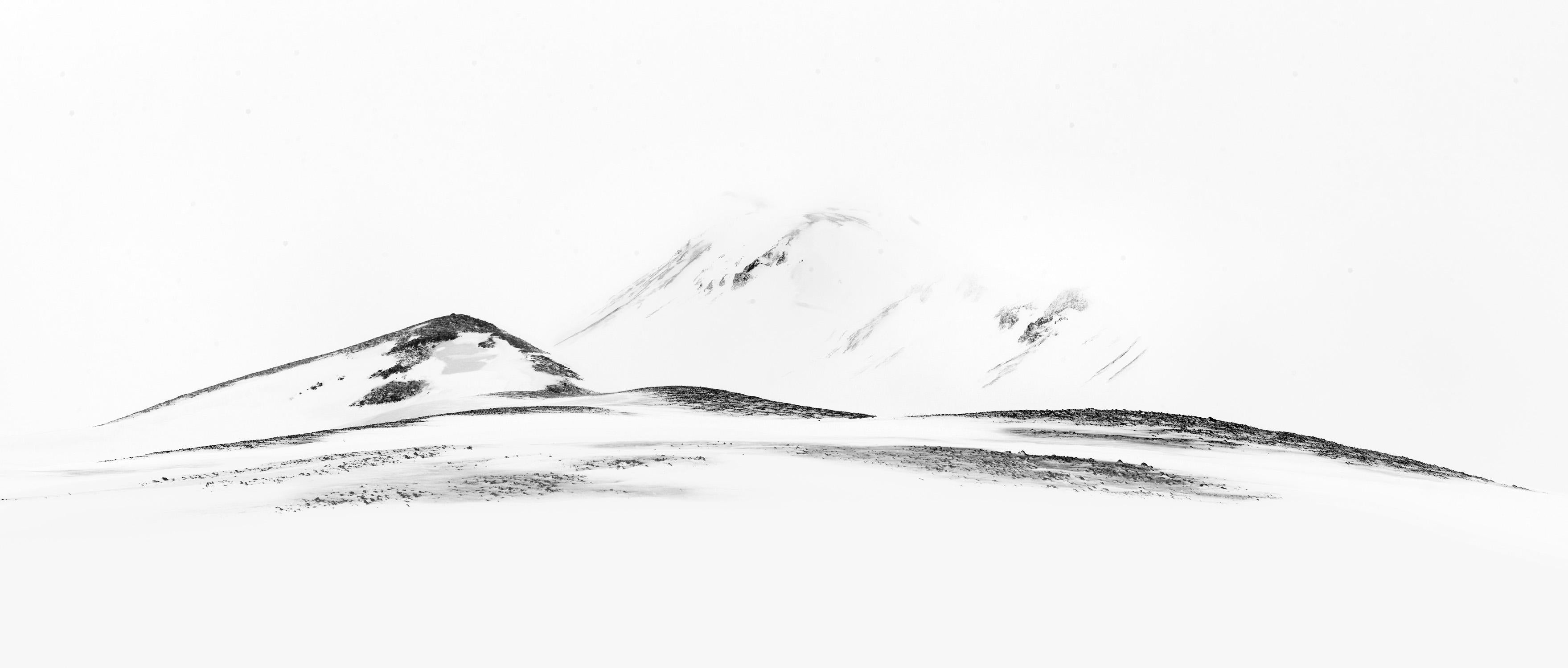 David Burdeny Landscape Photograph – Fjallabak Study 02, Iceland