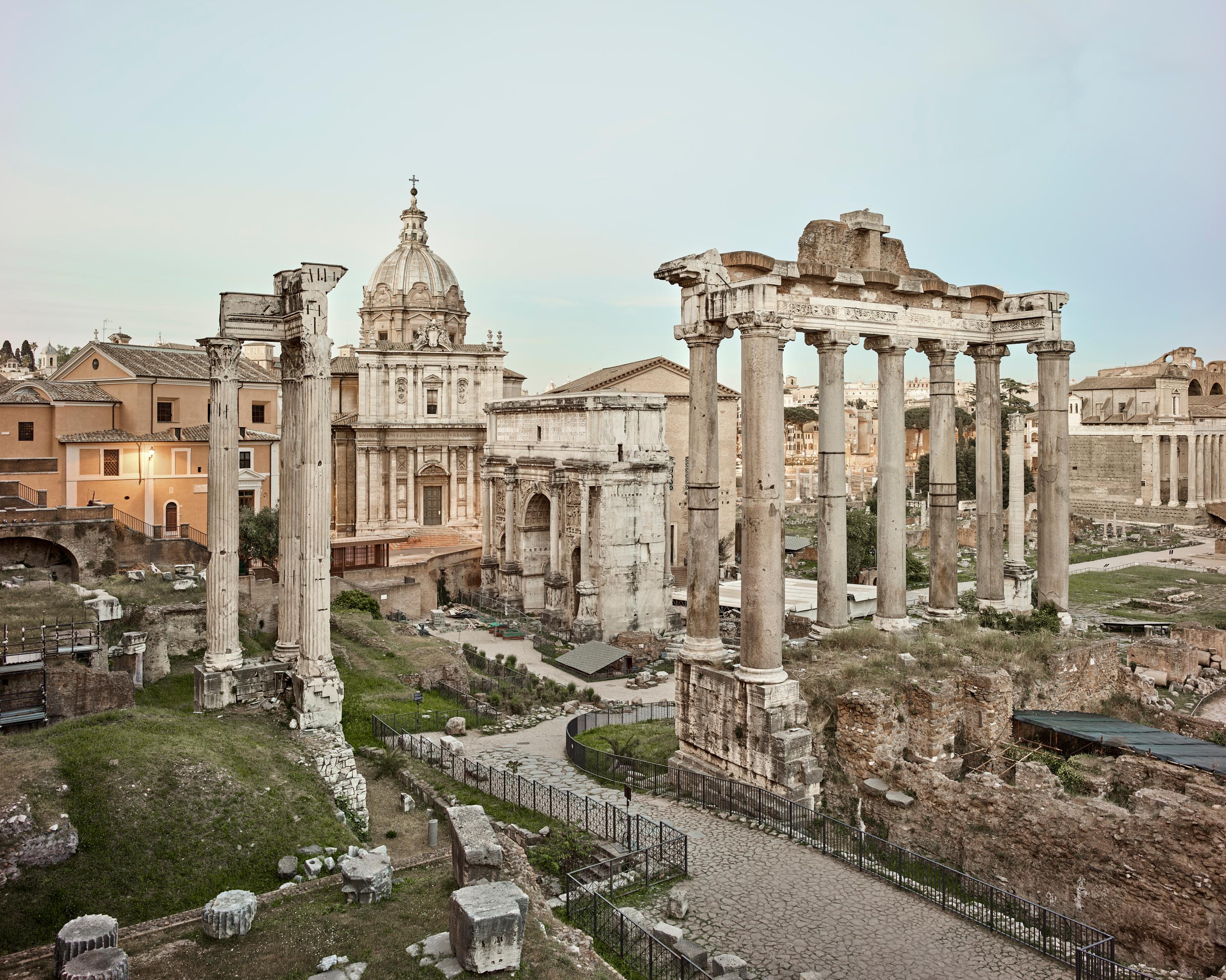 David Burdeny Interior Print – Forum, Rom, Italien