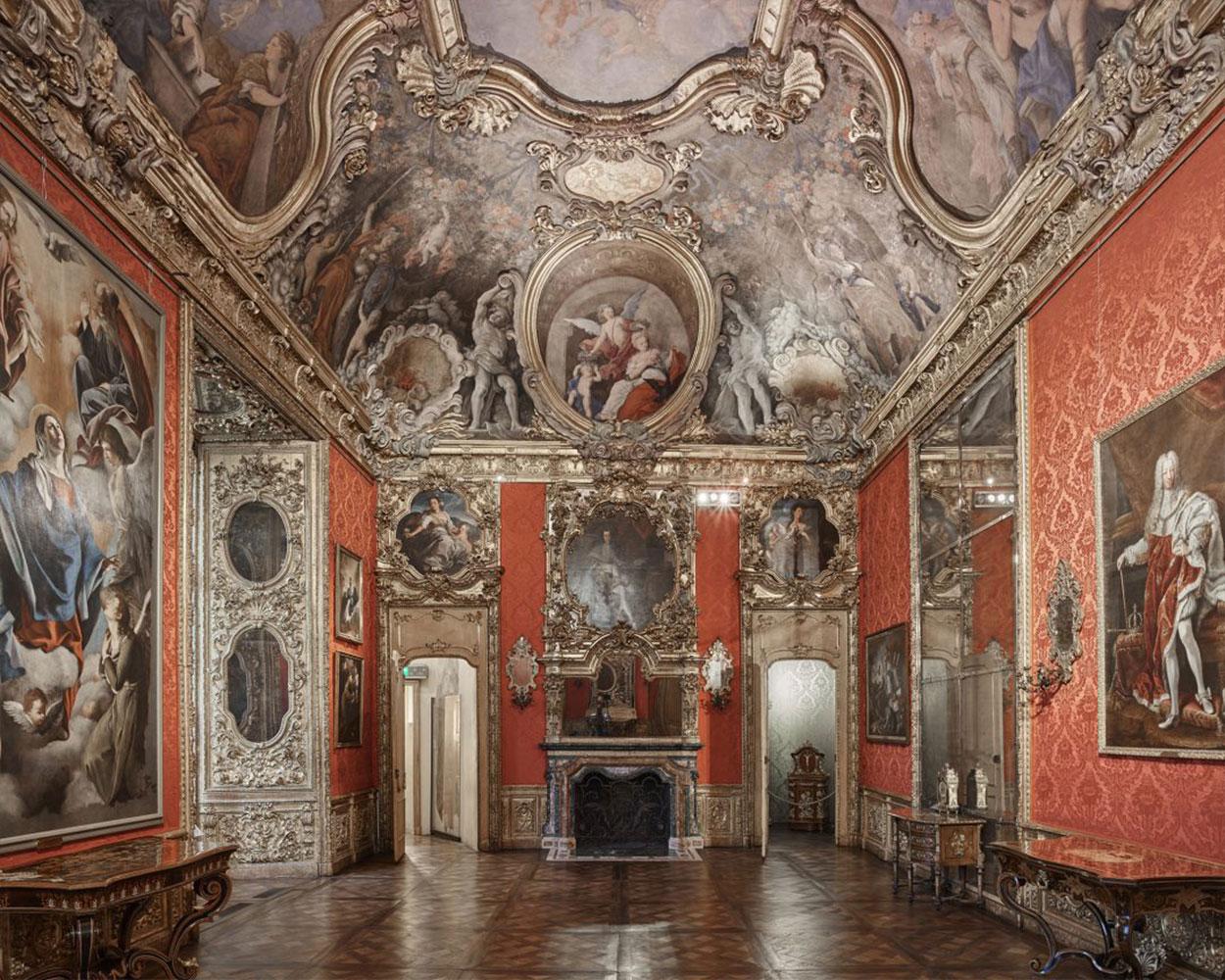 Archivpigmentdruck - Aufgespannt und gerahmt

60 x 75 Zoll - Auflage von 5

Fragen Sie uns nach individuellen Einrahmungsmöglichkeiten.

CHROMA präsentiert die EUROPA-Reihe von David Burdeny. Limitierte Auflage, mit Echtheitszertifikat, Unterschrift