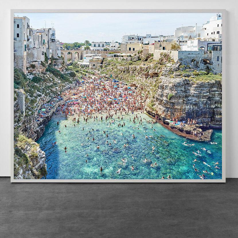 Polignano A Mare (mid-day), Bari, Apulia, Italie - Océan - Paysages marins - Gris Color Photograph par David Burdeny