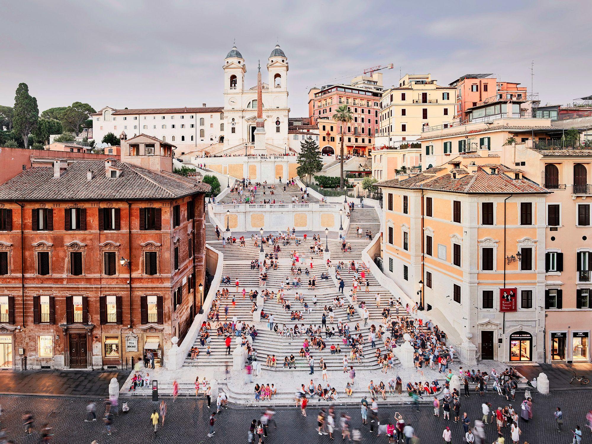 Landscape Photograph di David Burdeny - Piazza di Spagna, Roma, Italia, Fotografia 2022, Stampa Dopo