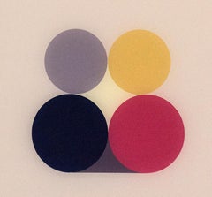 Life Still violette 1 - brillant, géométrique et minimaliste, acrylique sur plexiglas