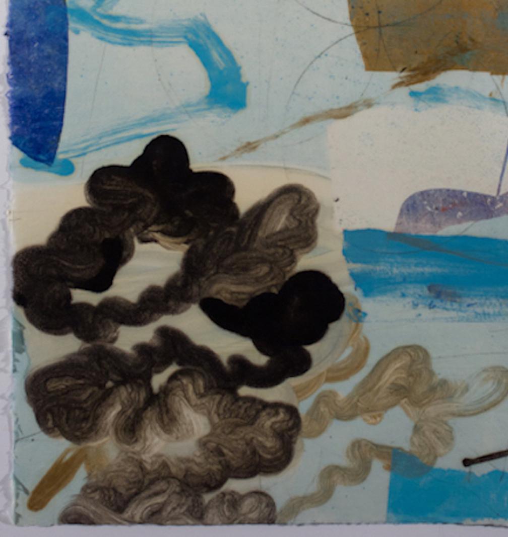 Se trata de una impresión monotipo, lo que significa que es una impresión única sin otras ediciones. Este monotipo geométrico abstracto sobre papel asiático superpone formas en tonos azul cobalto, granate, rojo, negro, marrón dorado y gris sobre un