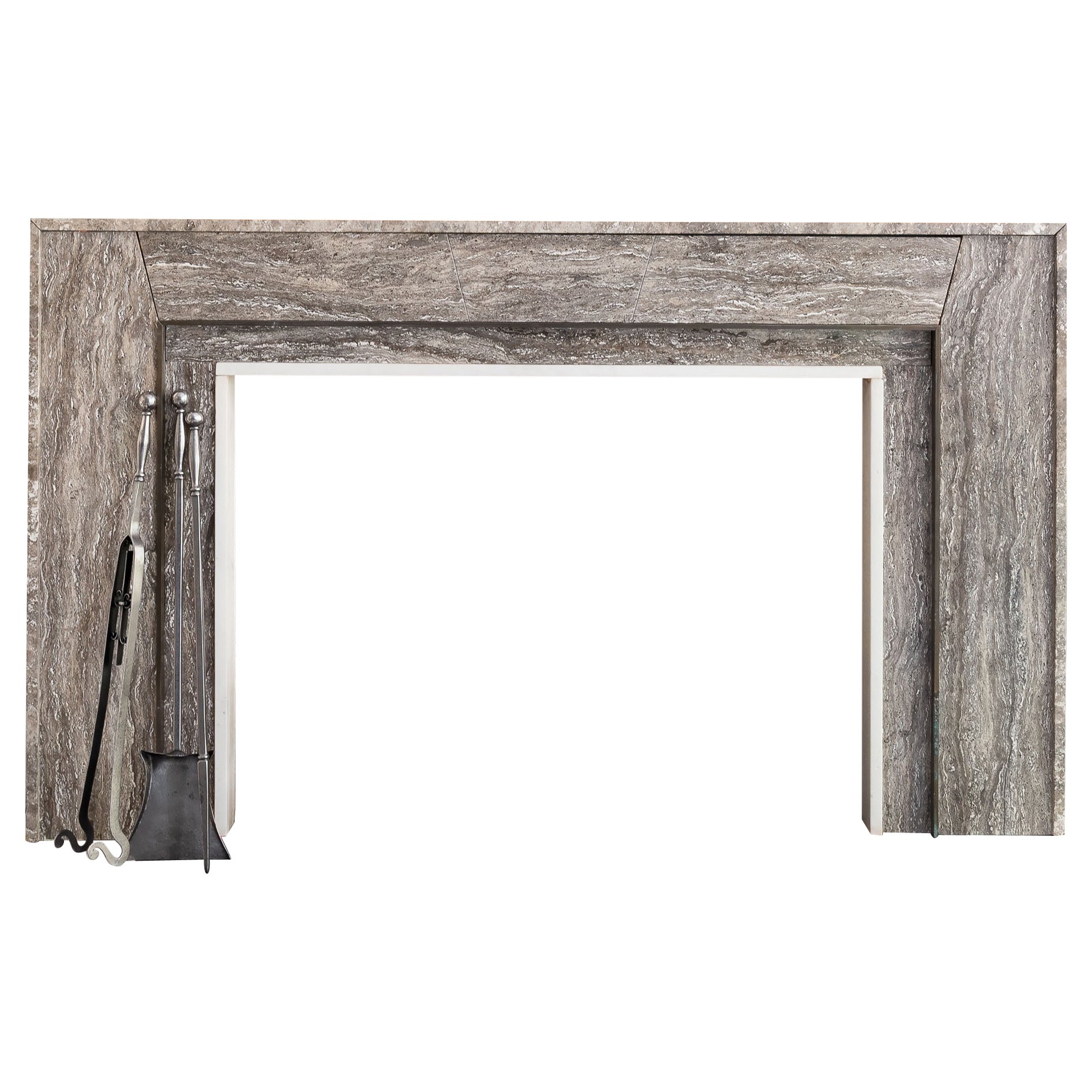 A. David Collins - Ein Kamin aus braunem Travertin, Bronze und statuarischem Marmor im Angebot