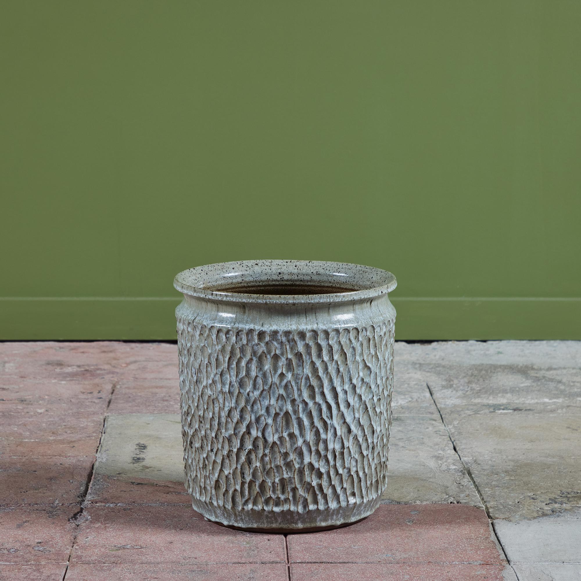 Hand thrown planter, c.1970s, USA, is a result of the collaboration between David Cressey & Robert Maxwell to create the line Earthgender. One of the less common designs from this partnership, the ‘thumbprint’ pattern has a textured surface of