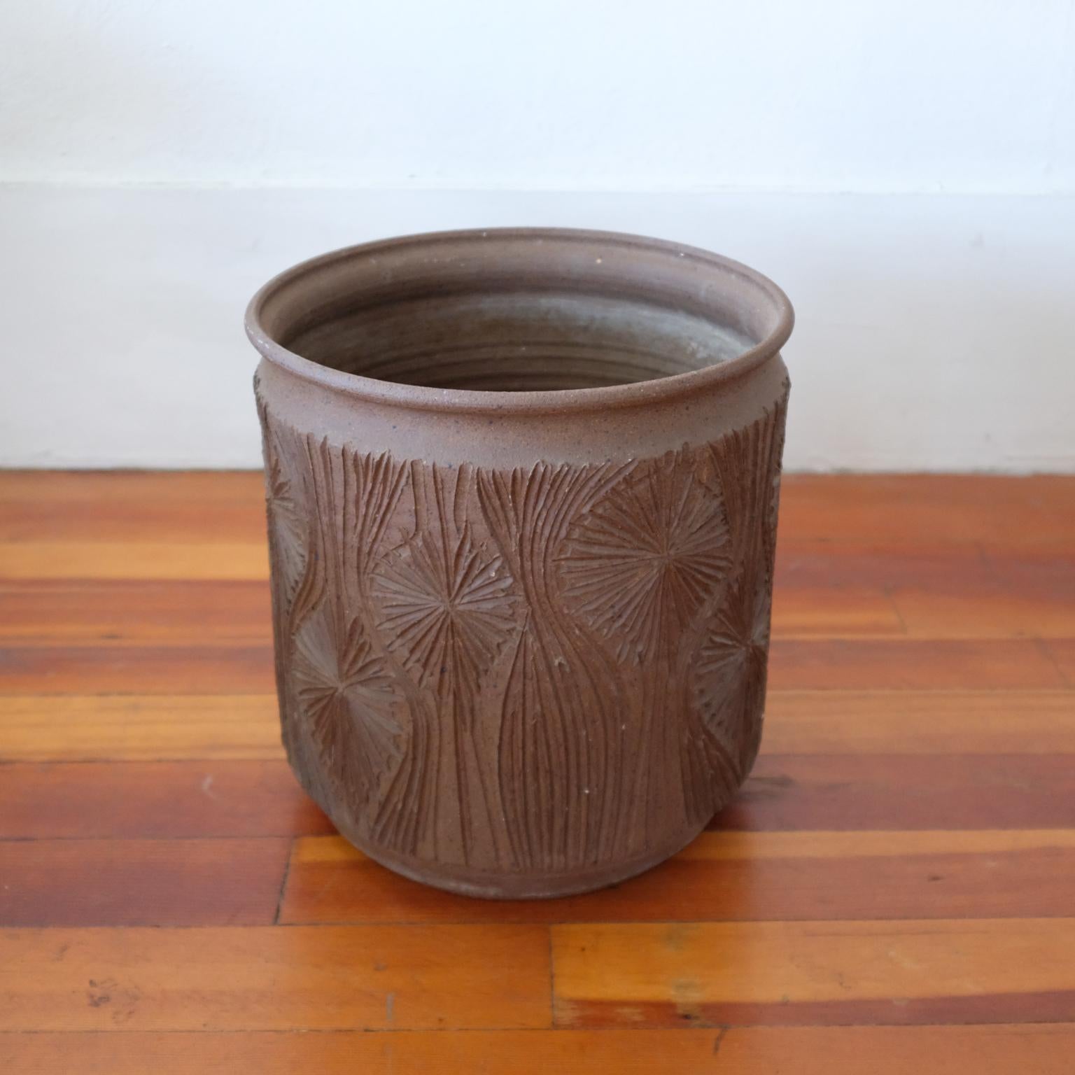 American David Cressey and Robert Maxwell for Earthgender Stoneware Planter