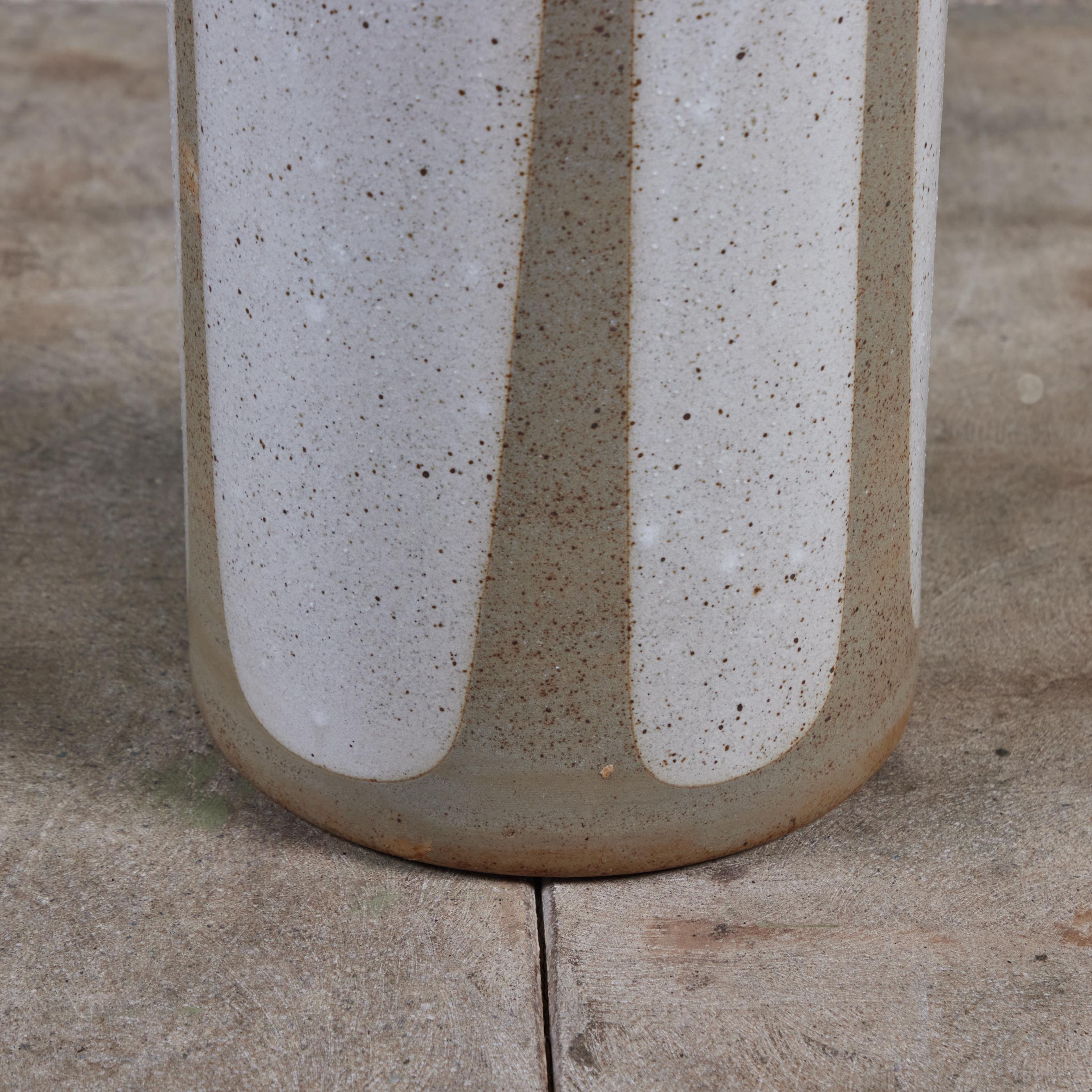 David Cressey Vaso cilindrico con smalto a fiamma per Architectural Pottery in vendita 2